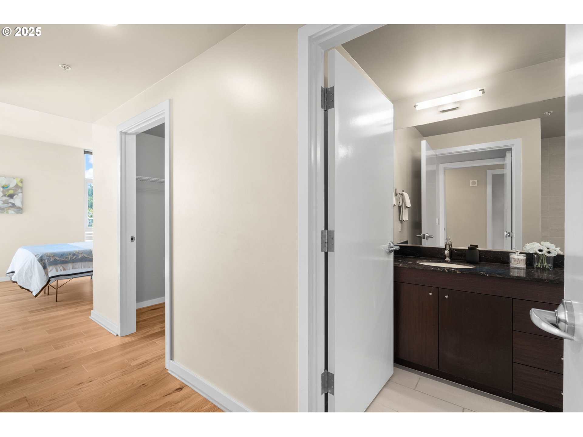 Photo #21: 209948672 Listing: Photo #21