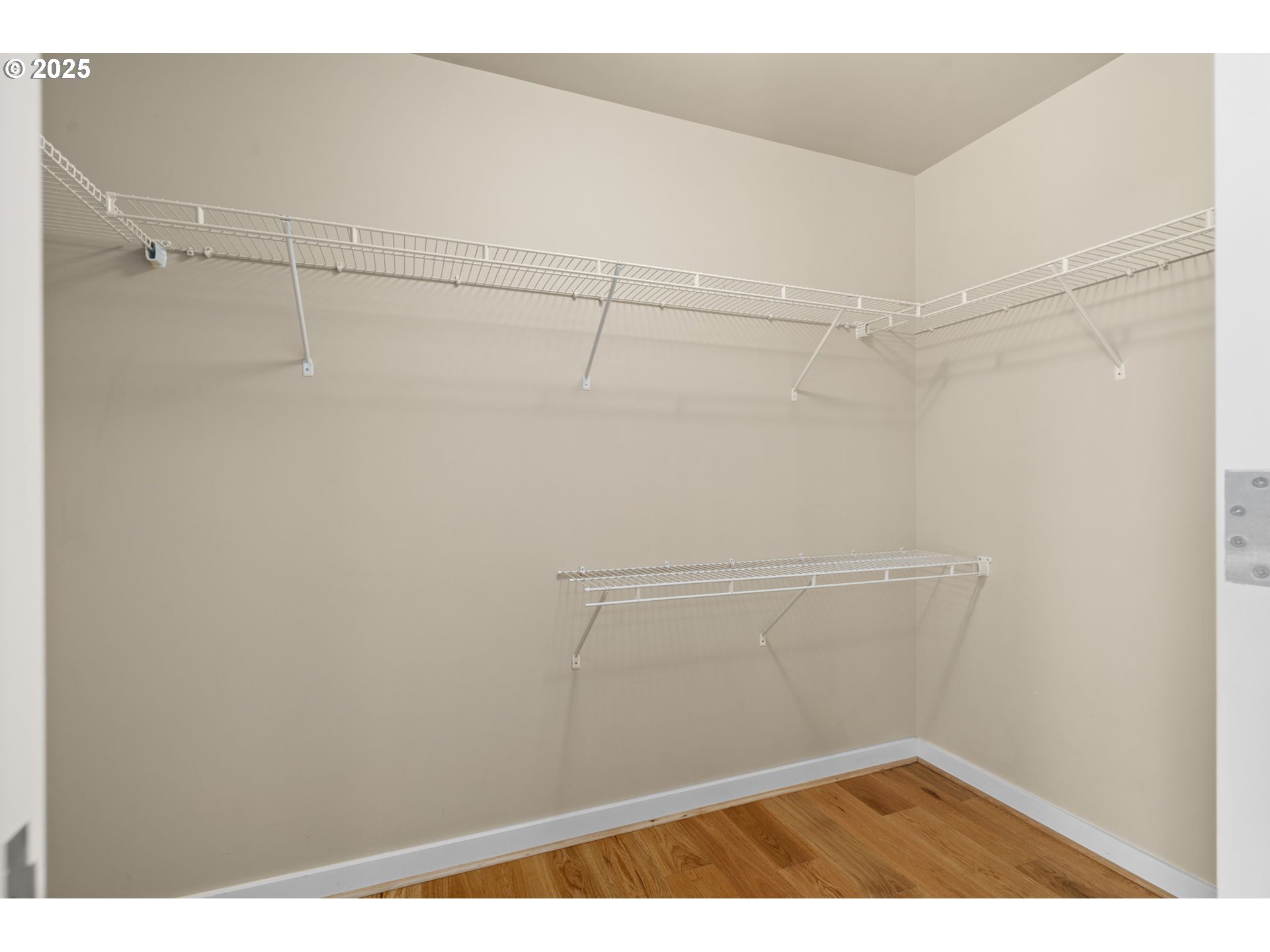 Photo #24: 209948672 Listing: Photo #24