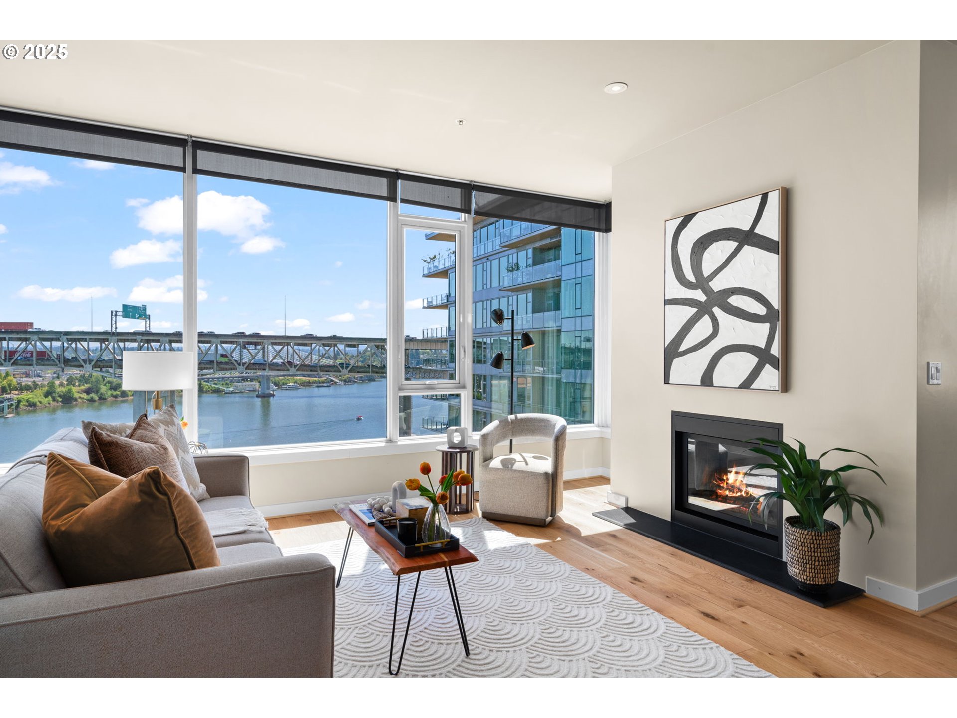 Photo #5: 209948672 Listing: Photo #5