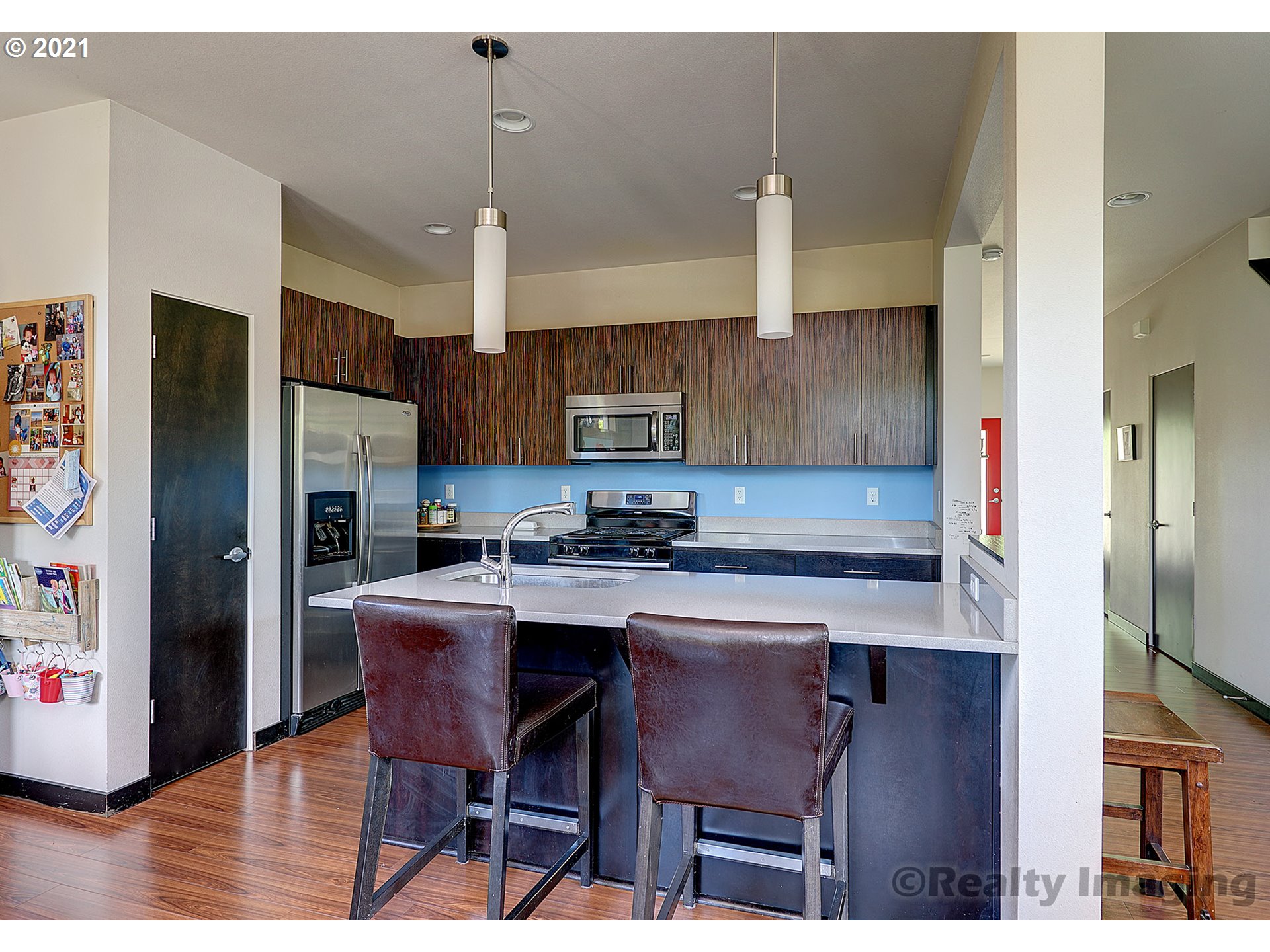 Photo #2: 21002477 Listing 