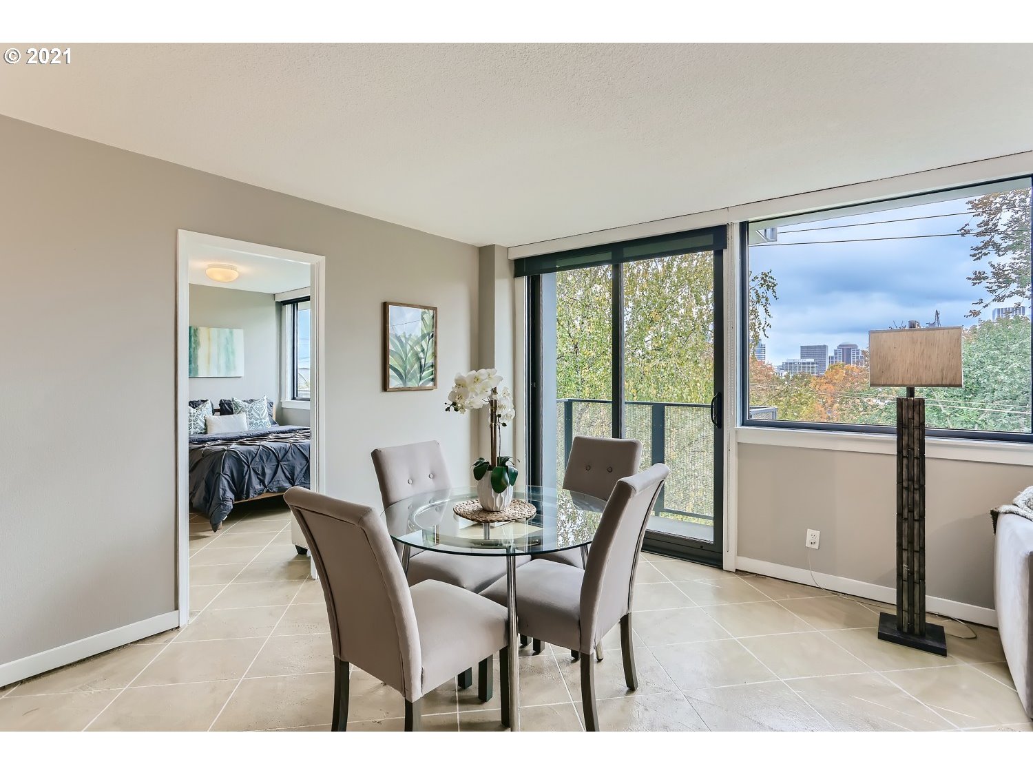 Photo #3: 21005829 Listing 