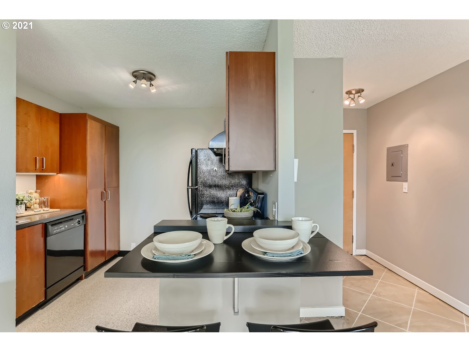Photo #4: 21005829 Listing 