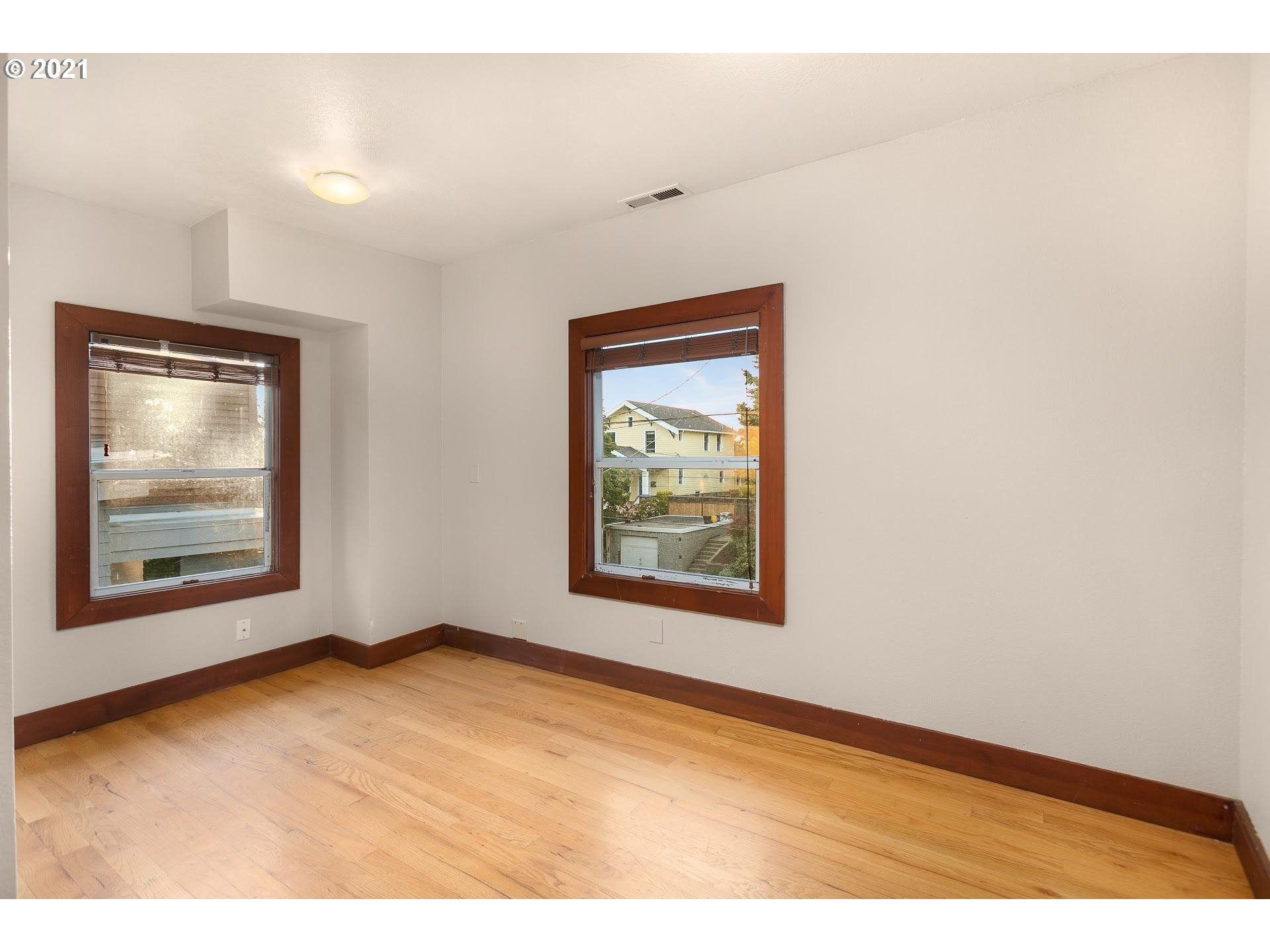 Den/Office-Upper