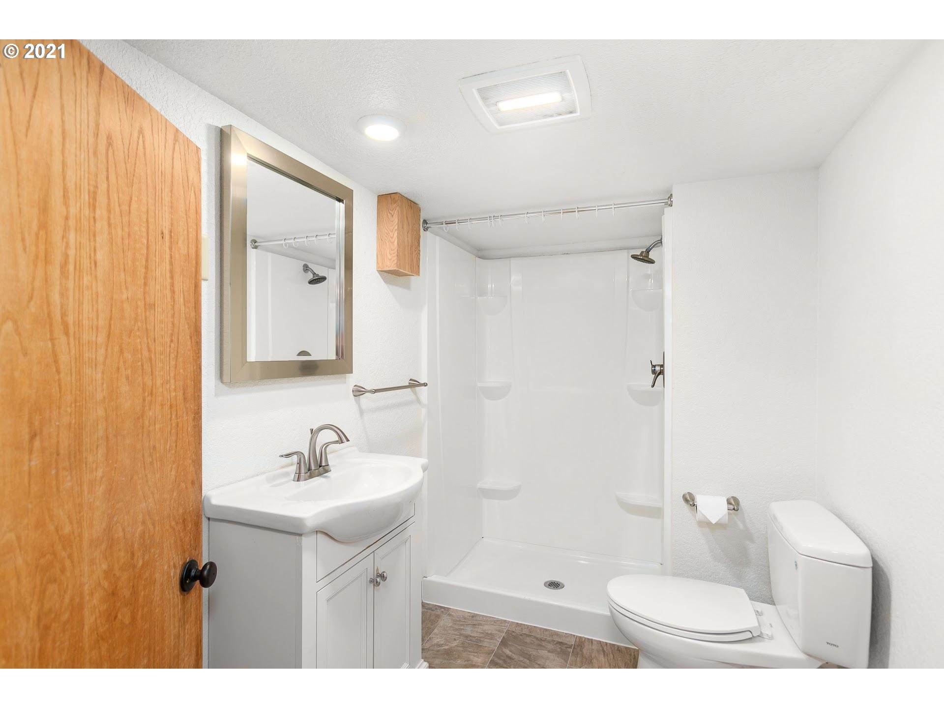 Bathroom-Lower