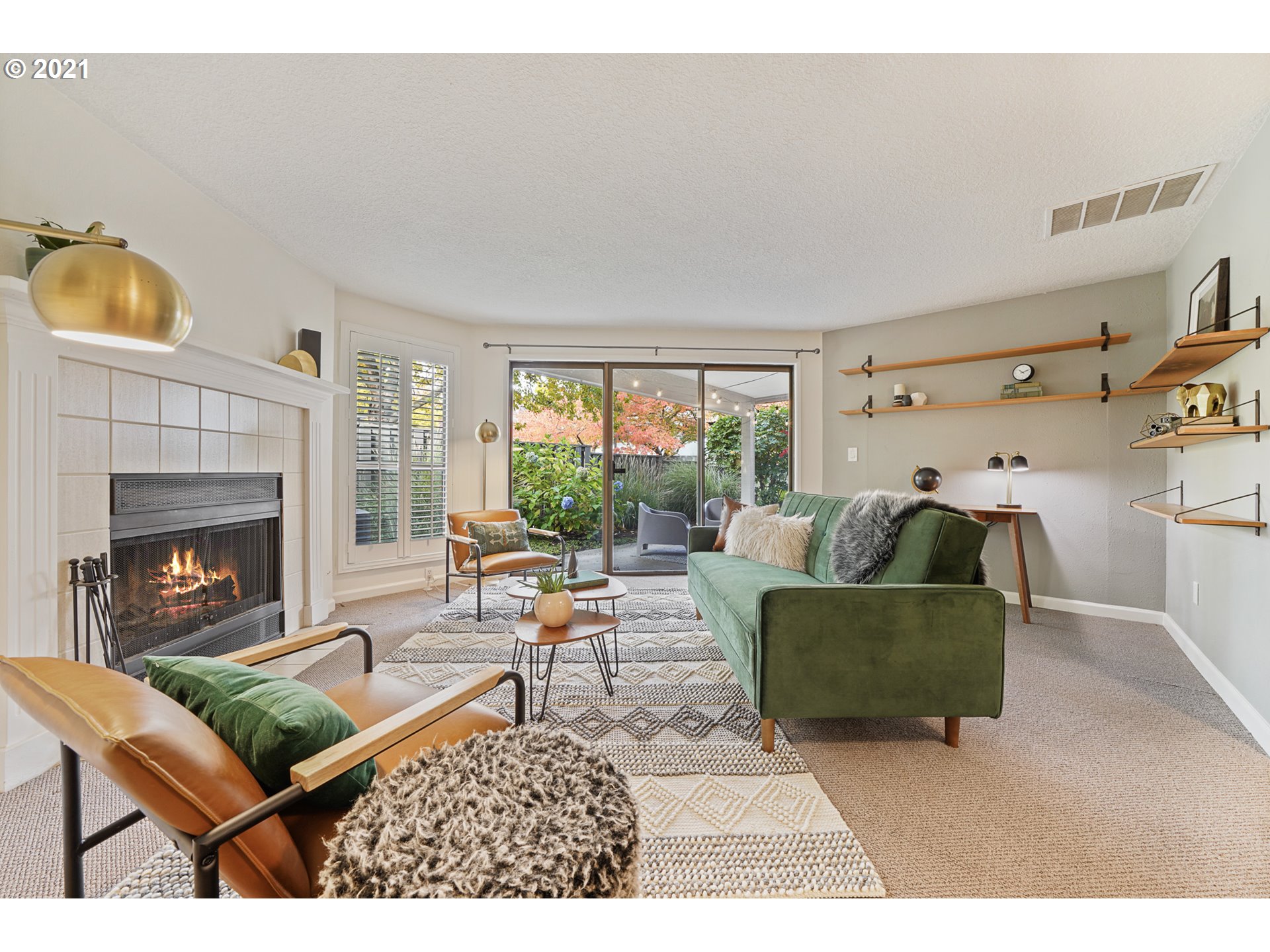 Photo #4: 21013701 Listing 