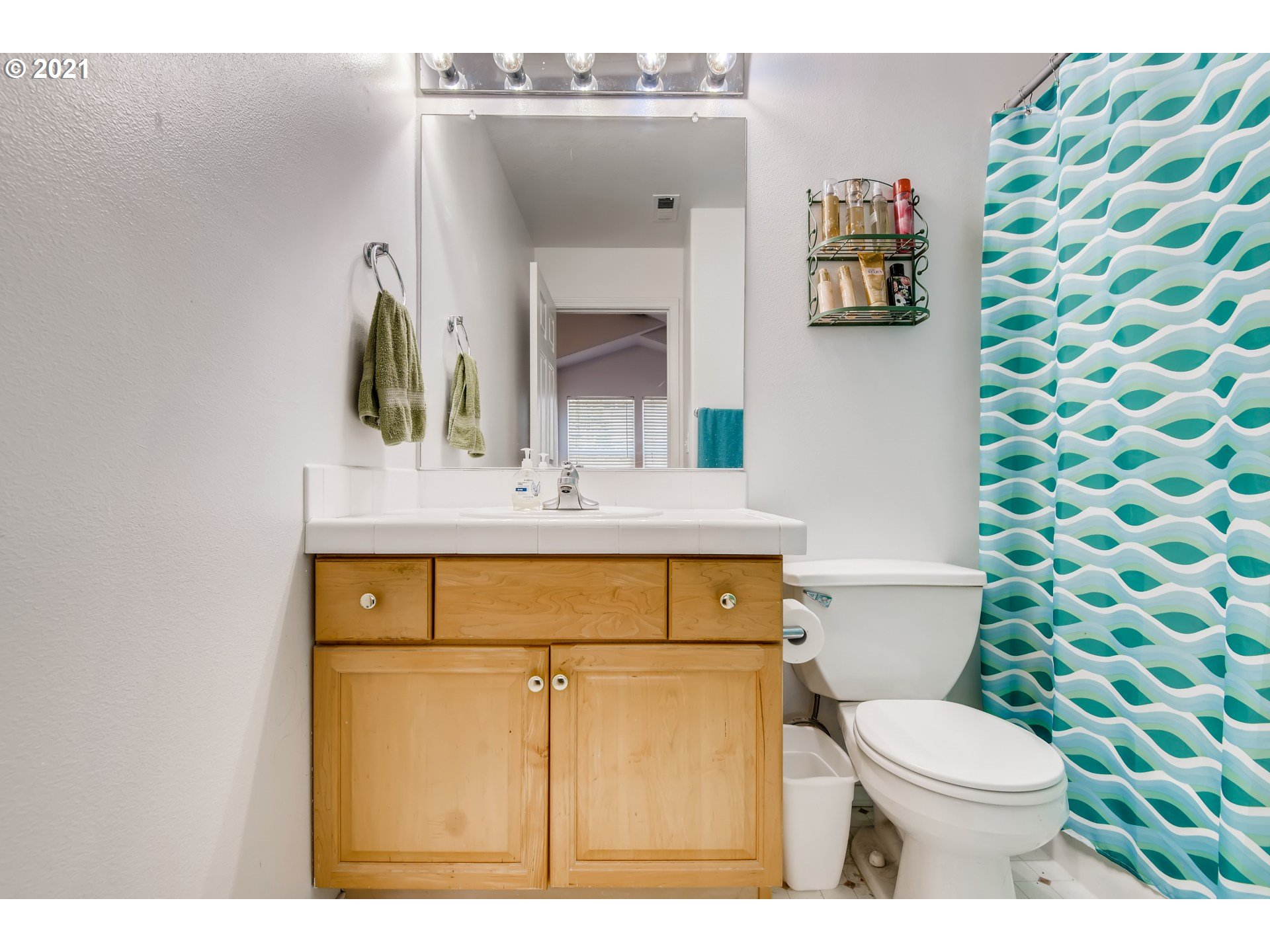 Bathroom, Attached