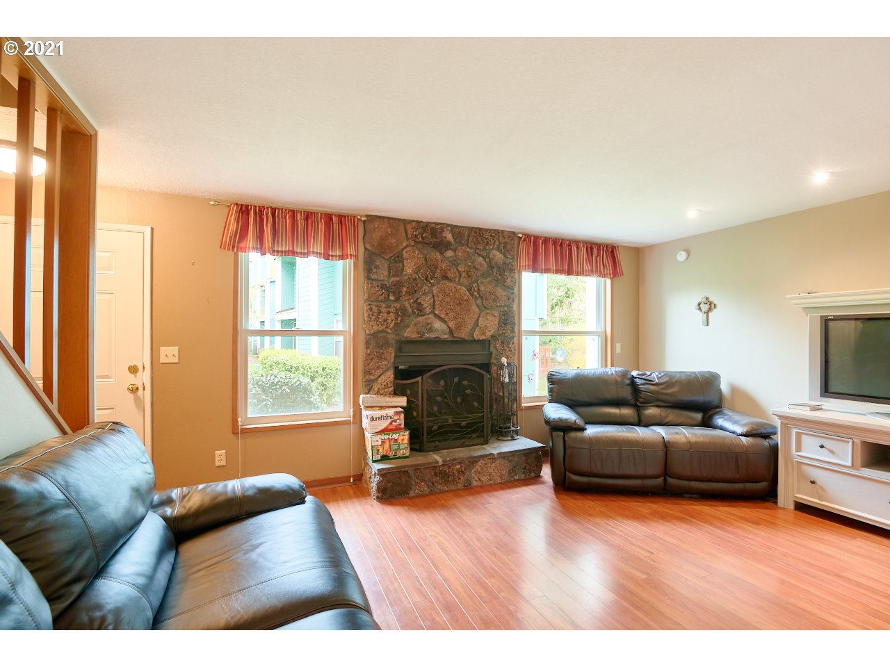 Photo #4: 21015428 Listing 