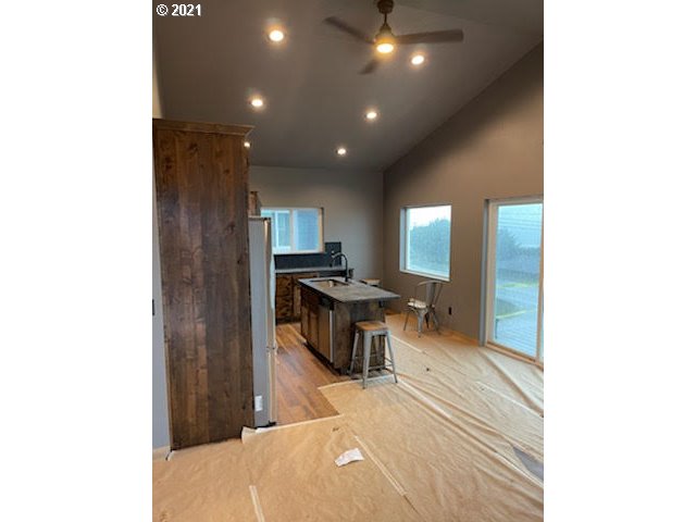 Living Room/Dining Room-Ceiling Fan
