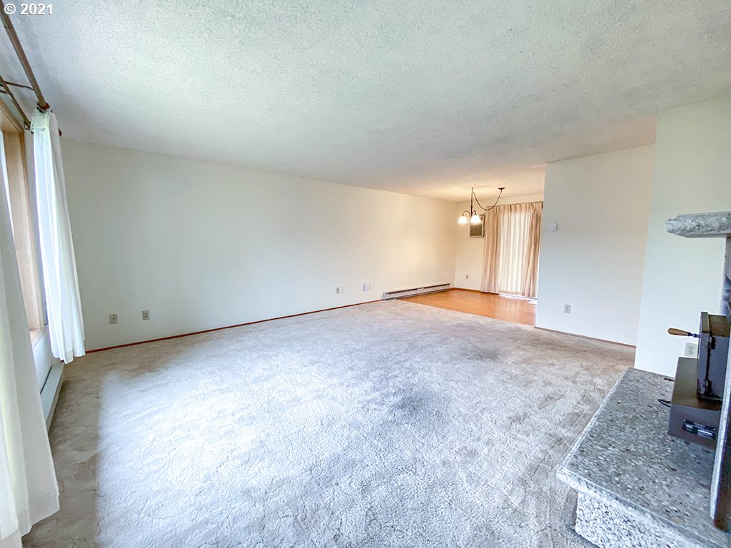 Photo #3: 21017623 Listing 