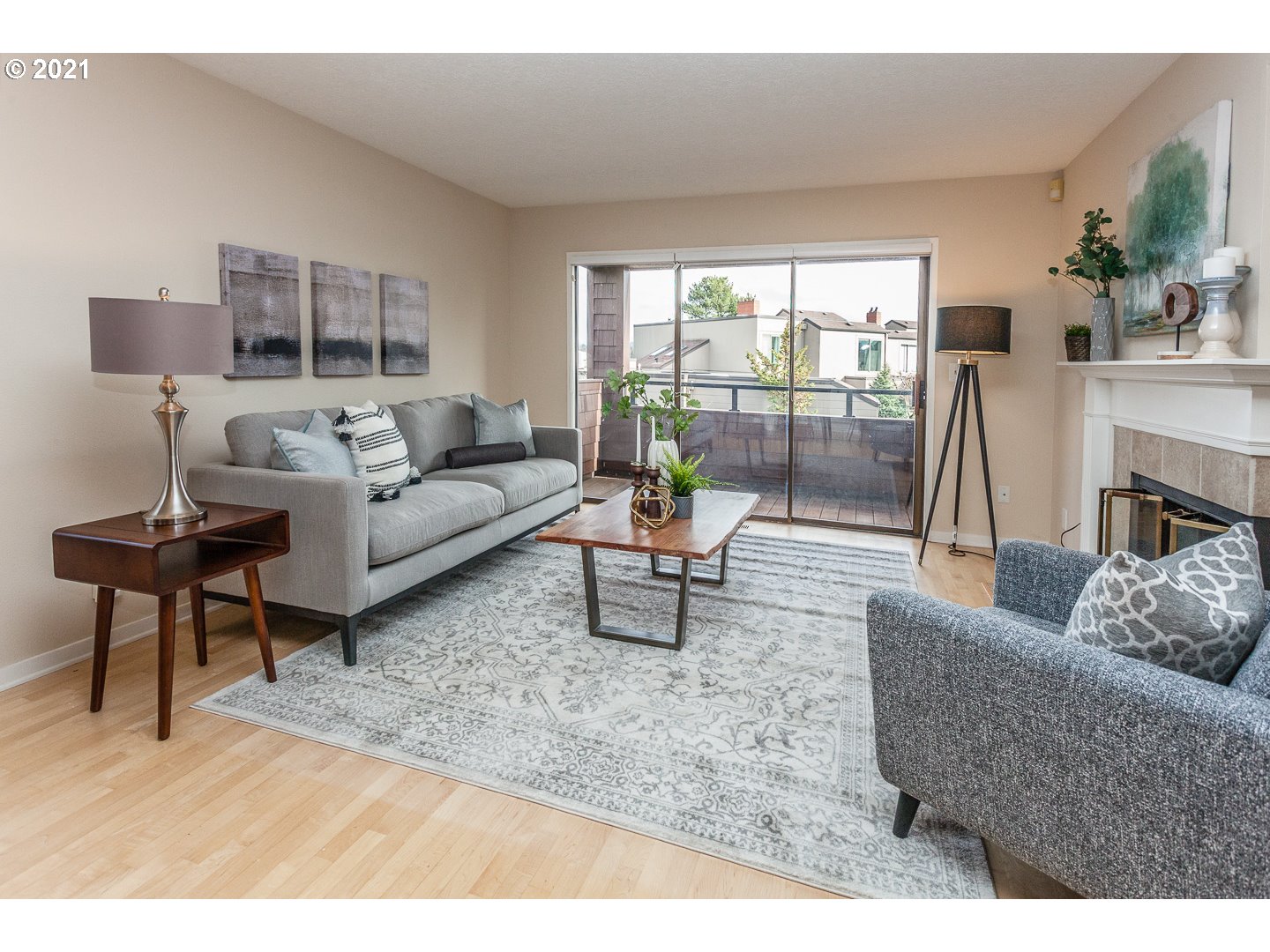 Photo #2: 21021088 Listing 