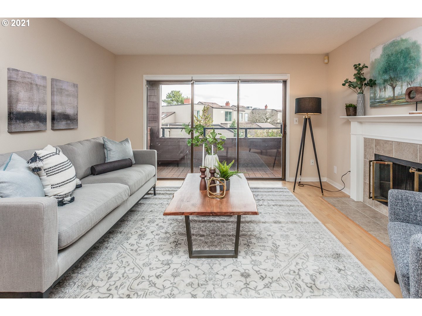 Photo #3: 21021088 Listing 