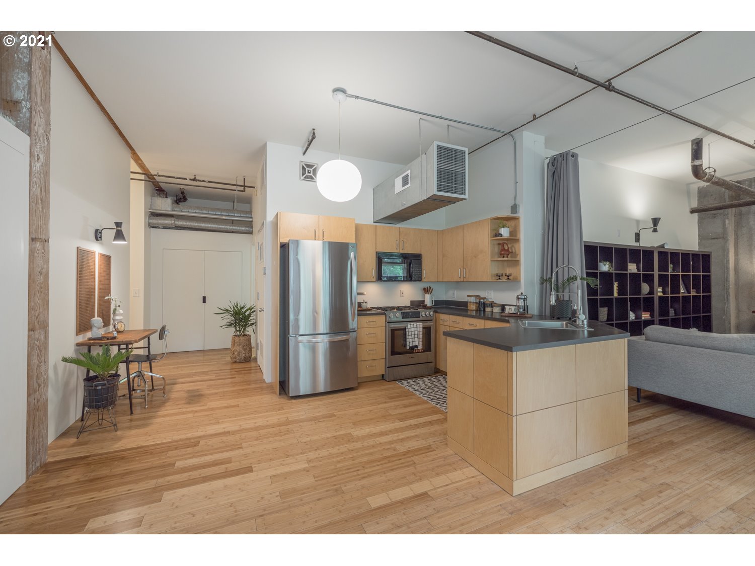 Photo #4: 21022753 Listing 