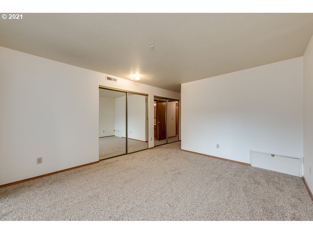 Photo #2: 21022839 Listing 