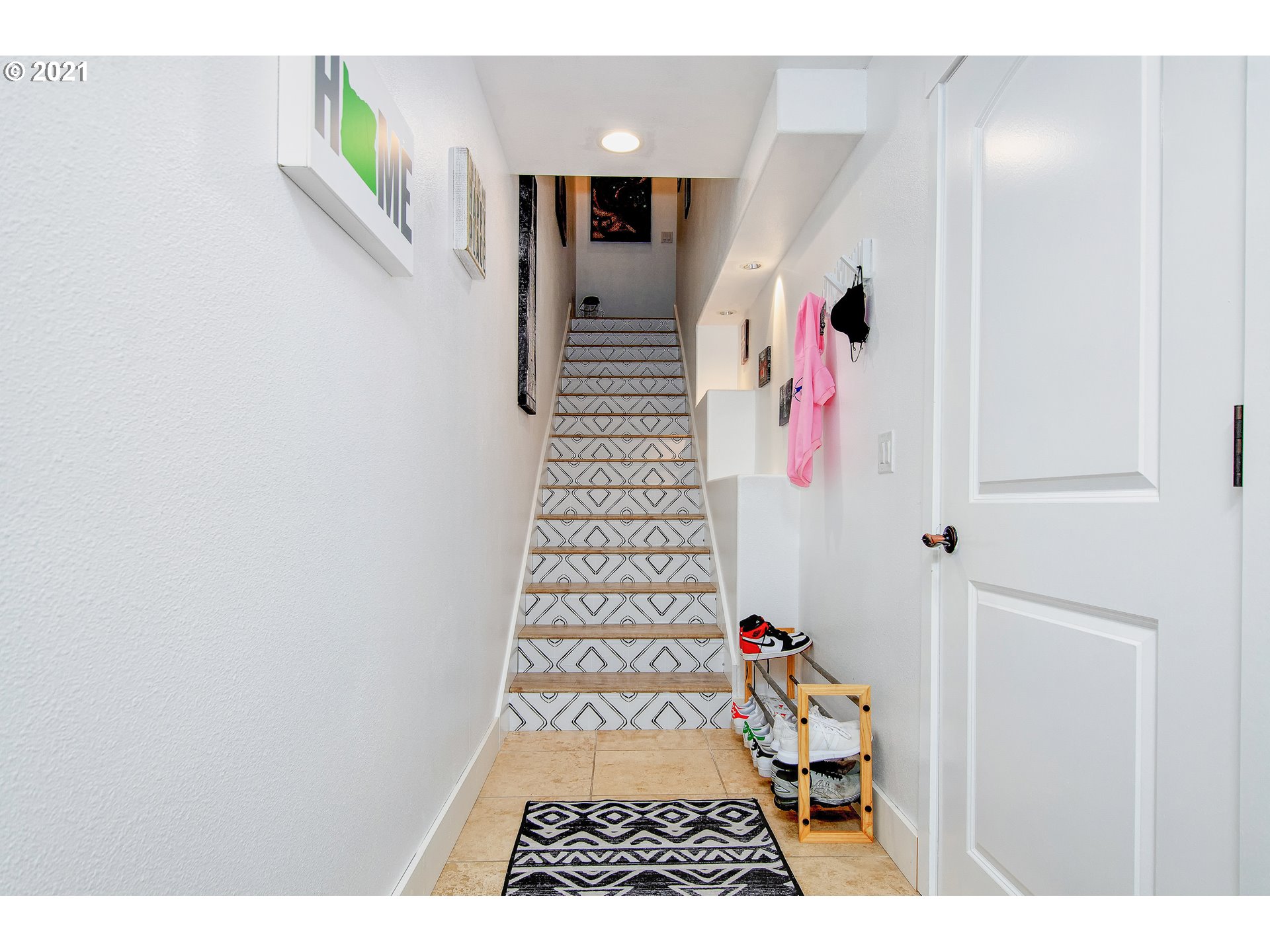 Photo #3: 21025706 Listing 