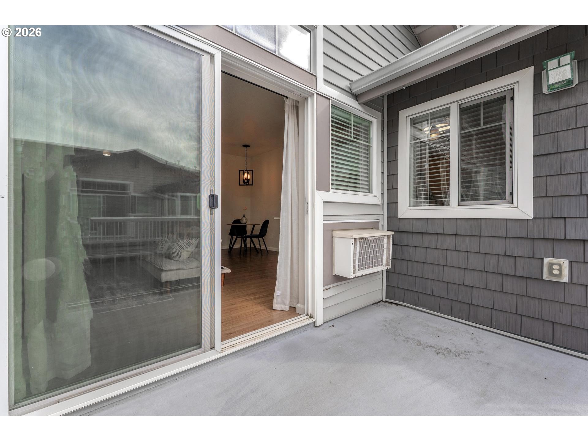 Photo #10: 210285532 Listing: Photo #10