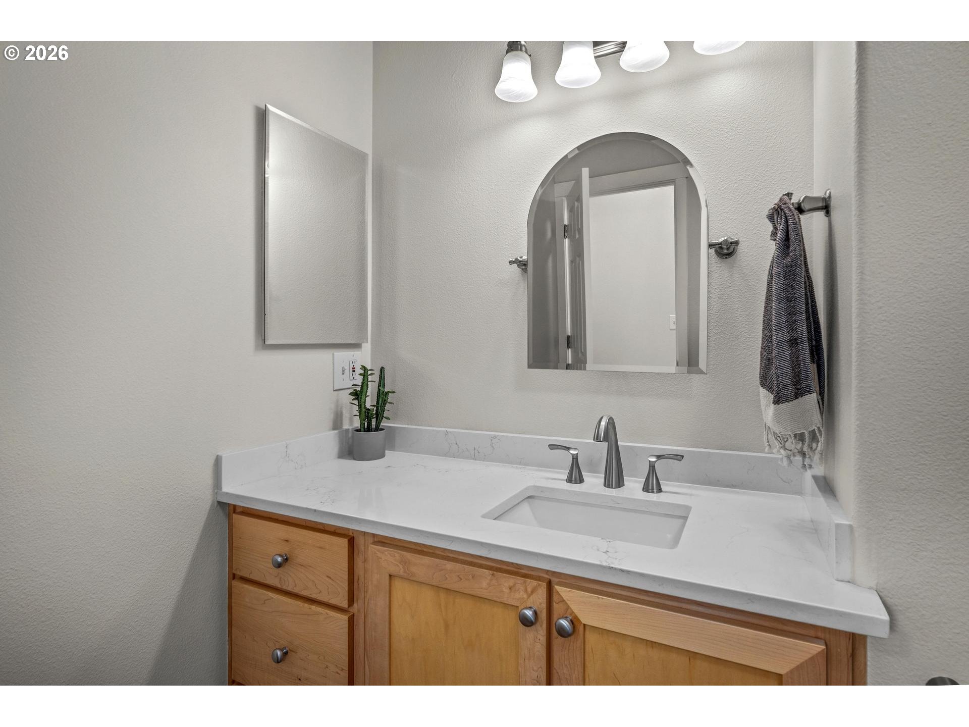 Photo #23: 210285532 Listing: Photo #23