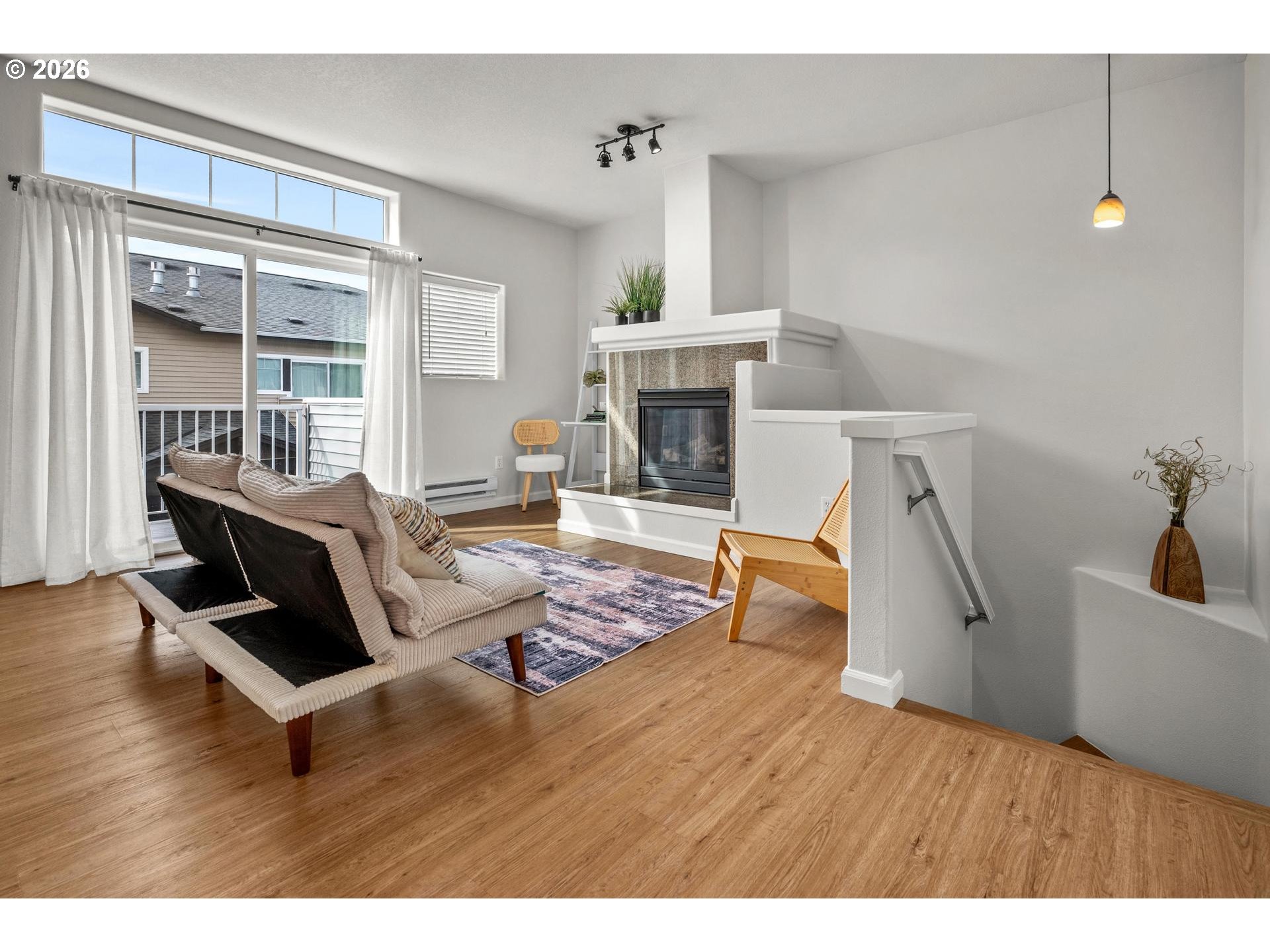 Photo #5: 210285532 Listing: Photo #5