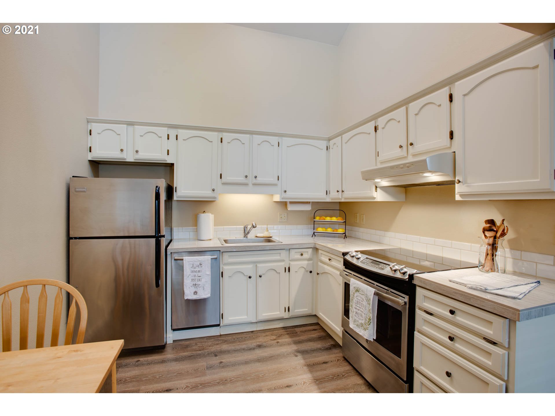 Photo #2: 21031128 Listing 