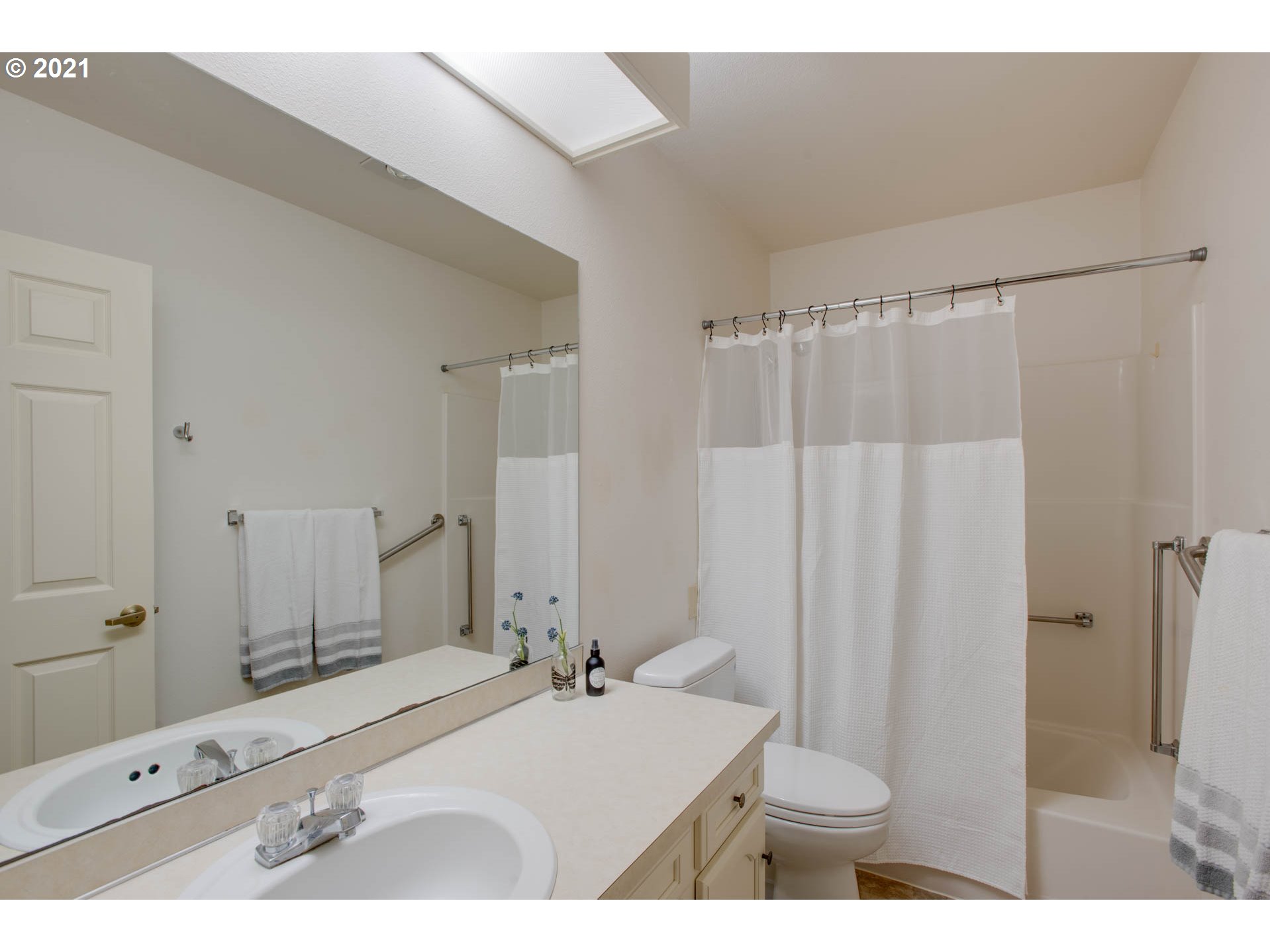Photo #6: 21031128 Listing 