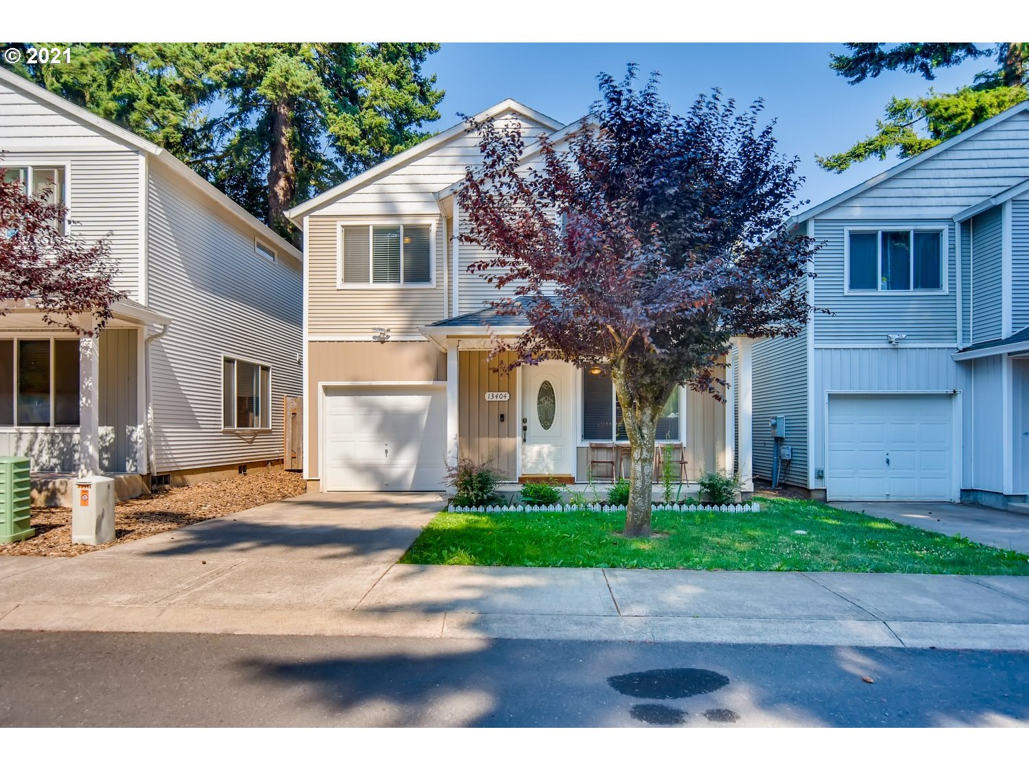 Photo #2: 21032006 Listing 