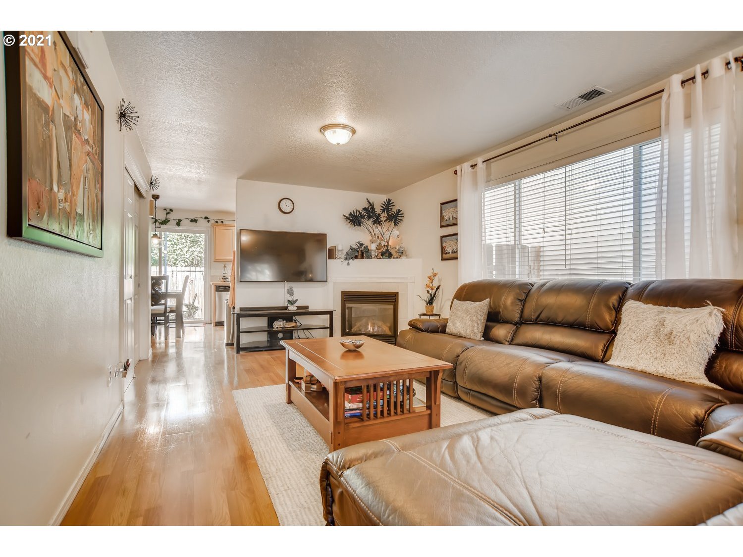 Photo #6: 21032006 Listing 