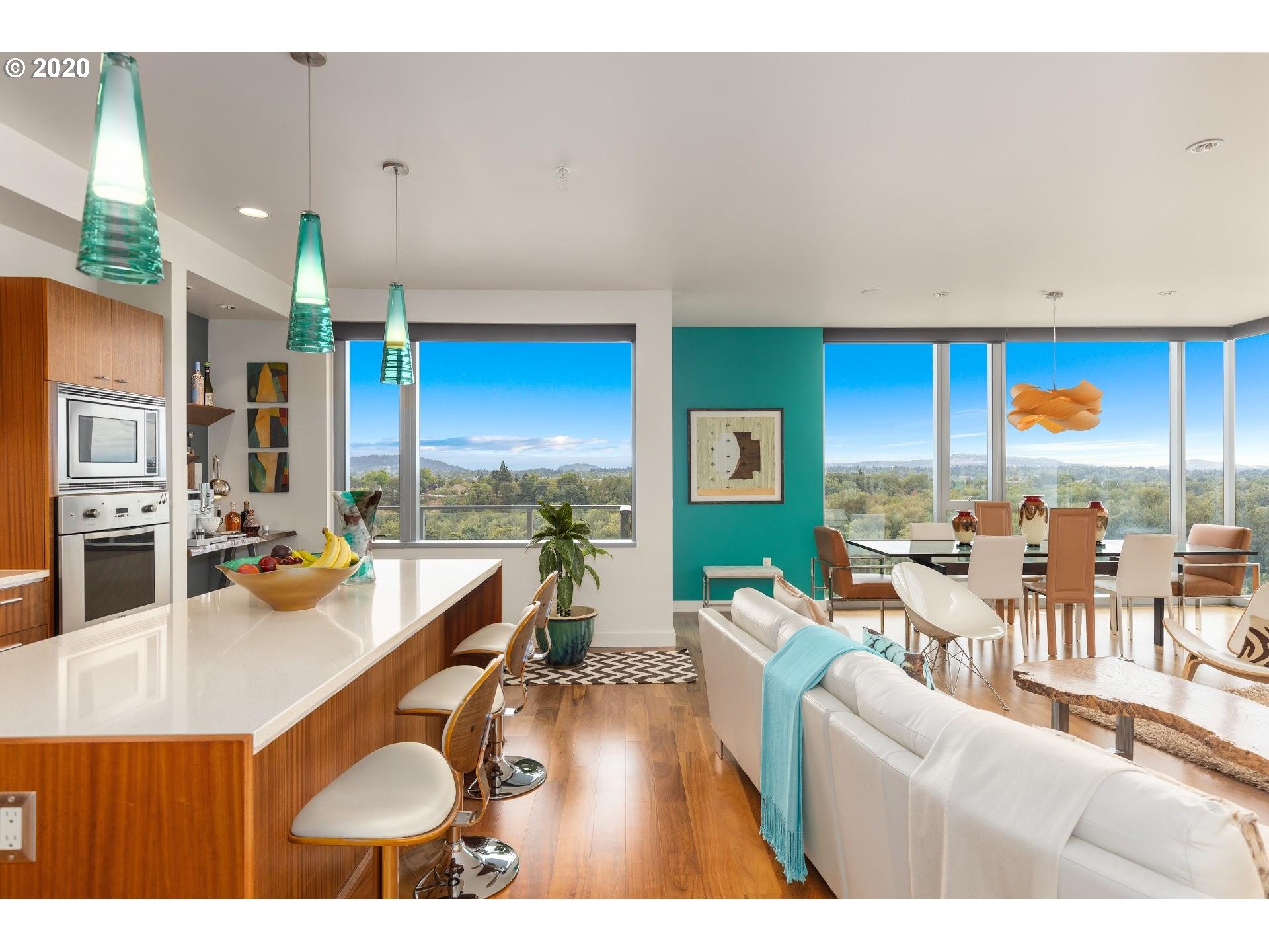 Photo #3: 21037628 Listing 