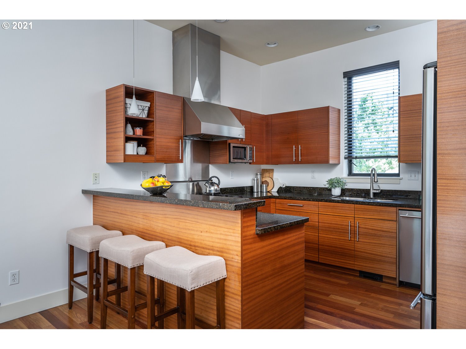 MLS: 21040773 Condo For Sale
