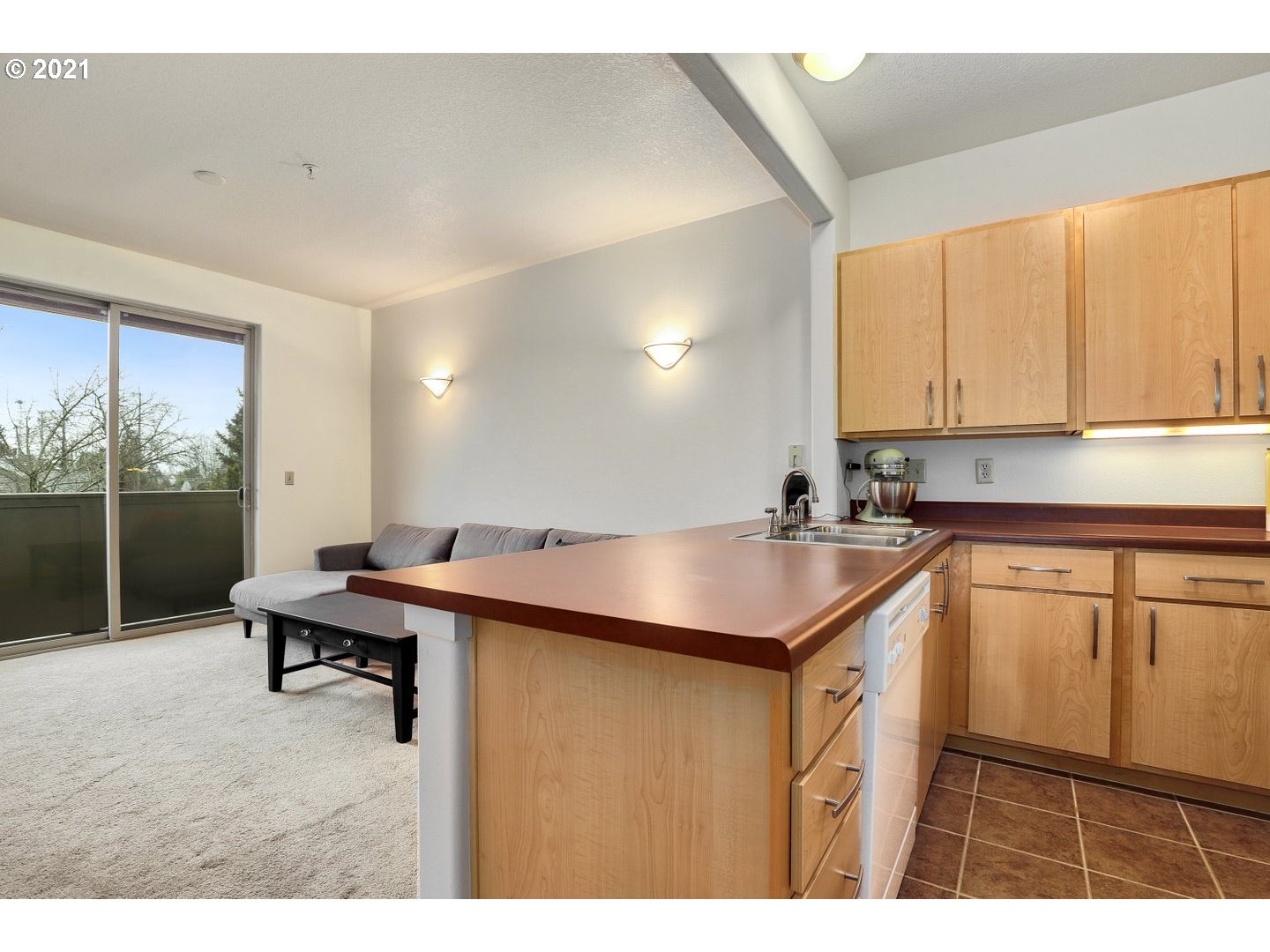 Photo #6: 21044156 Listing 