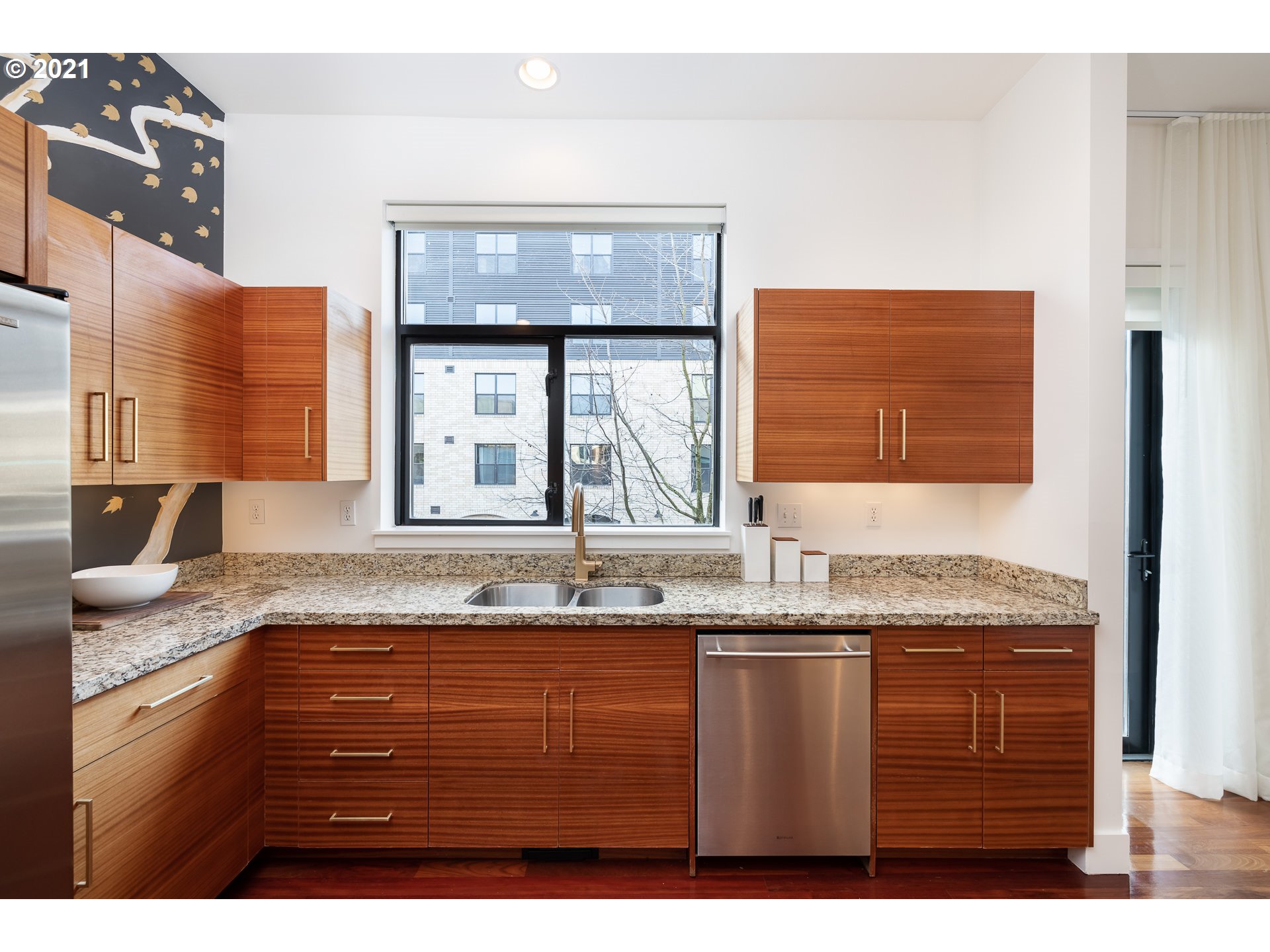 Photo #6: 21044697 Listing 