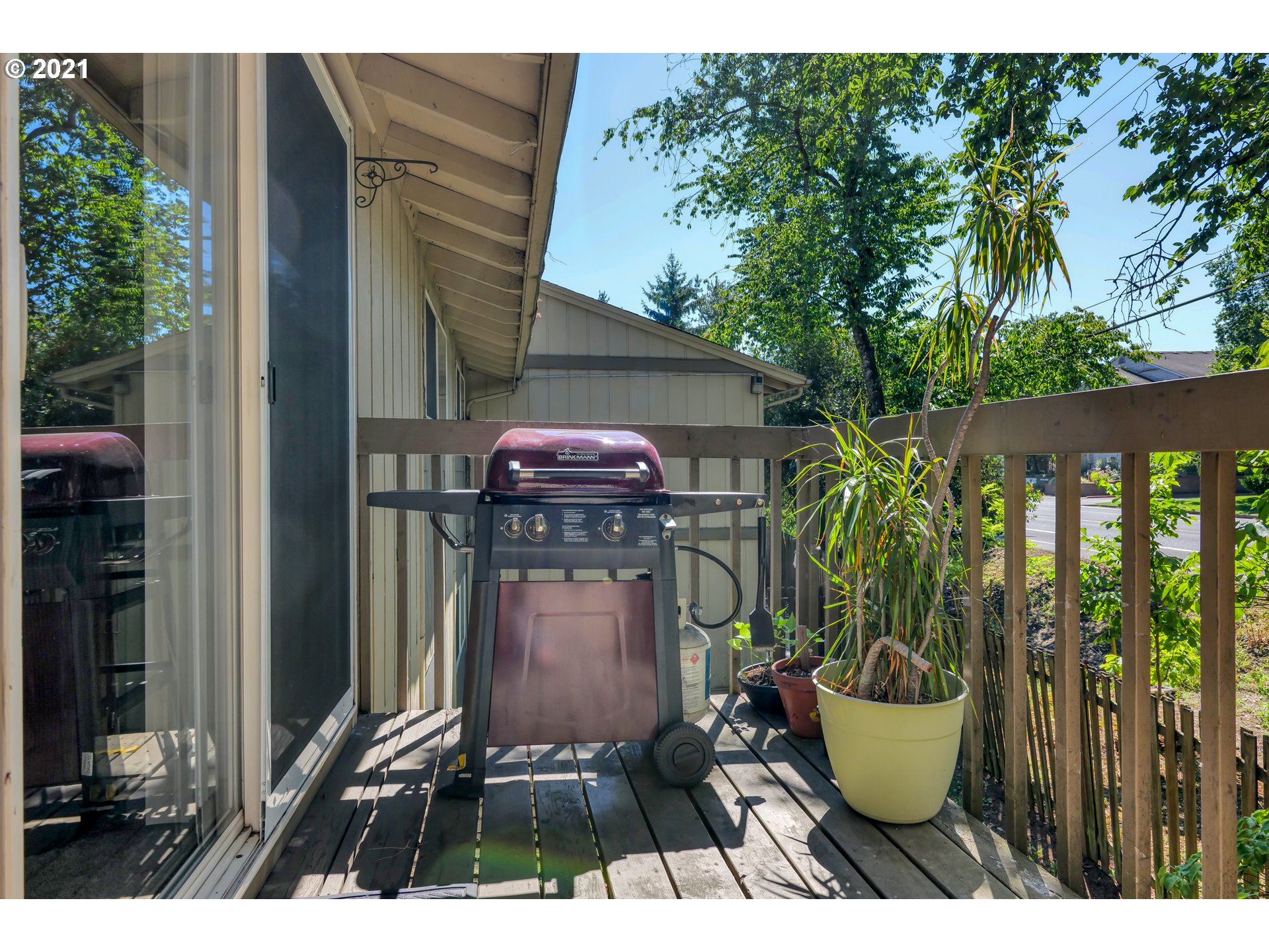 Photo #6: 21046029 Listing 