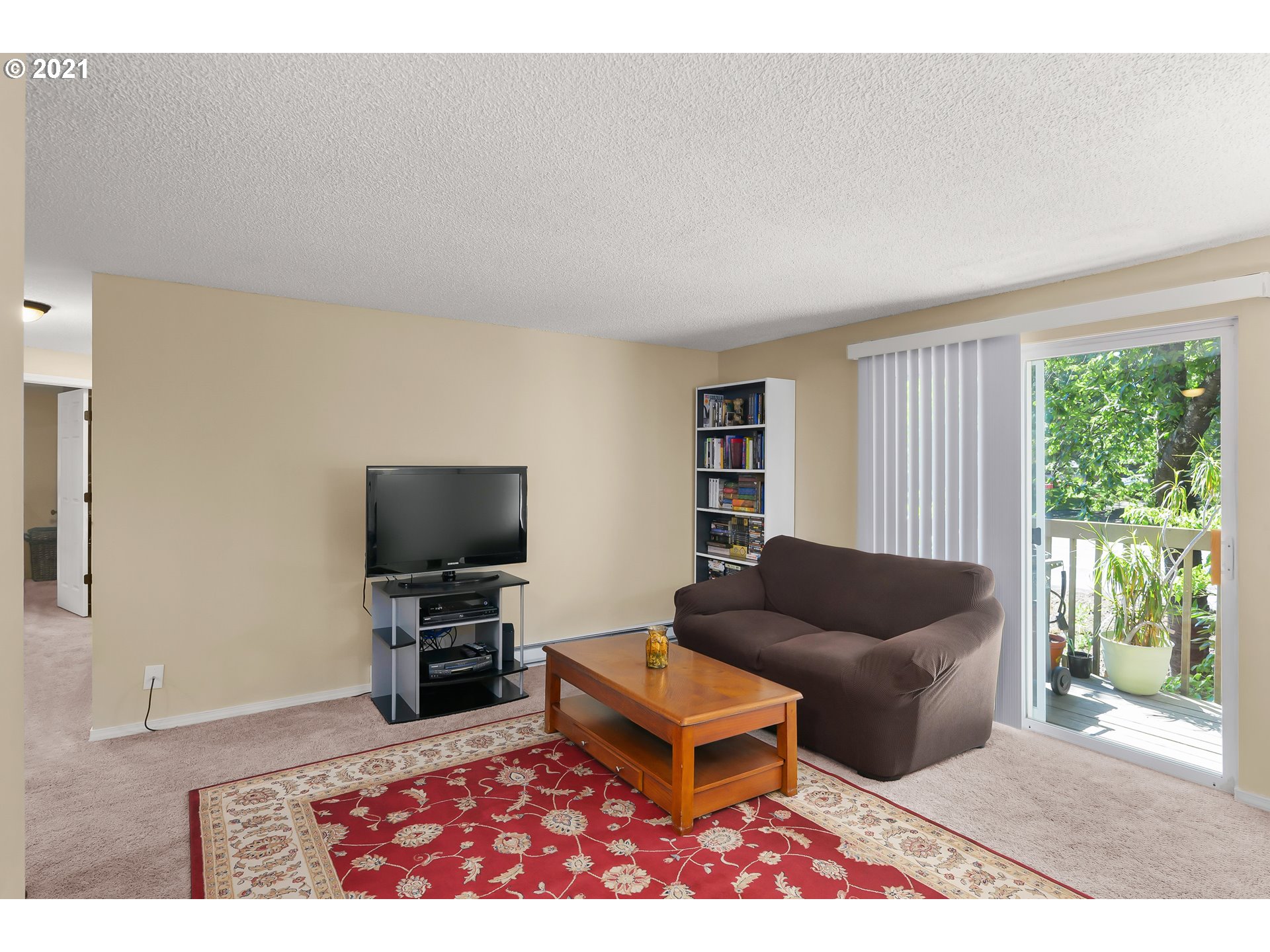 Photo #2: 21046029 Listing 