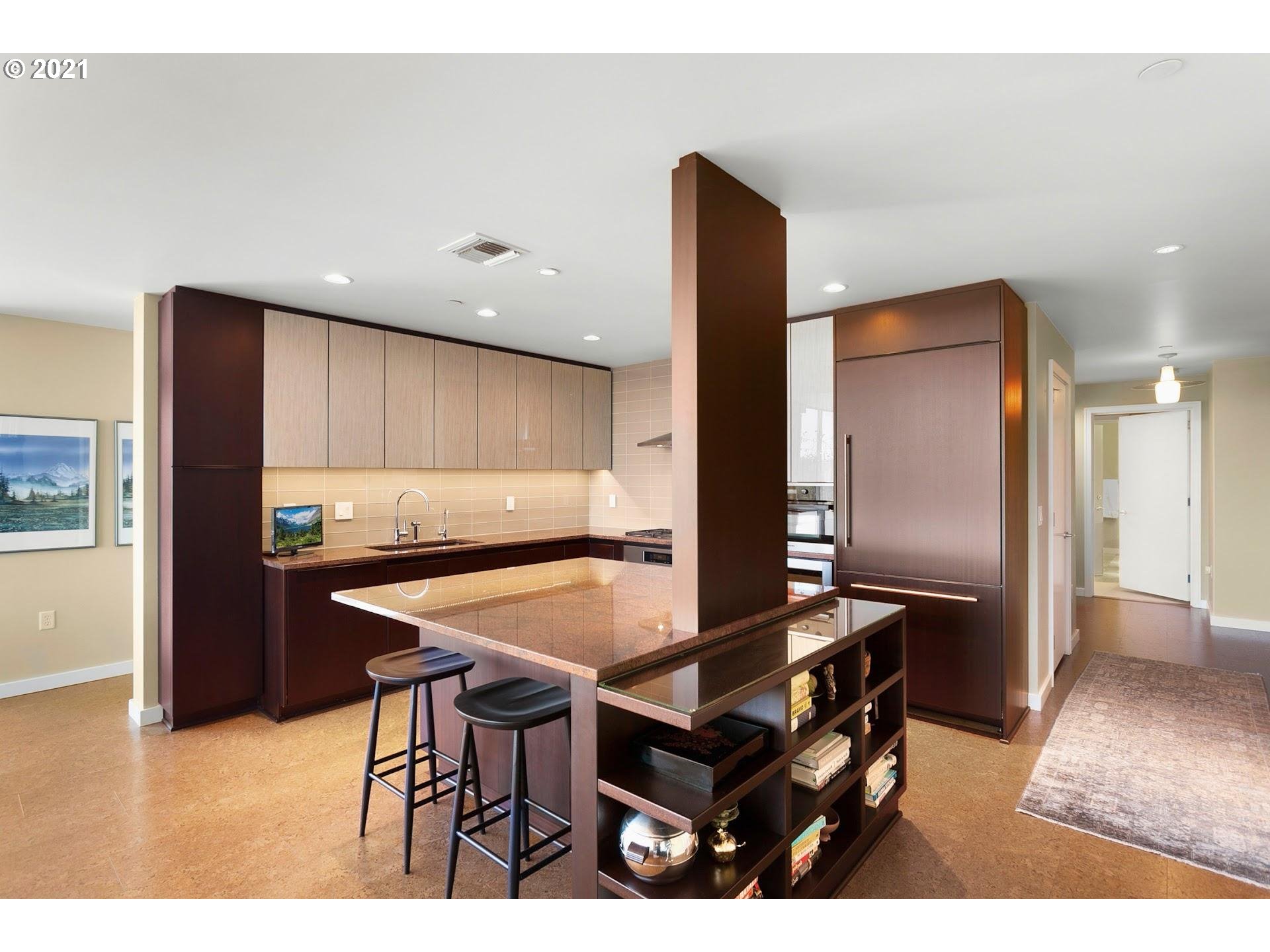 Photo #6: 21046840 Listing 