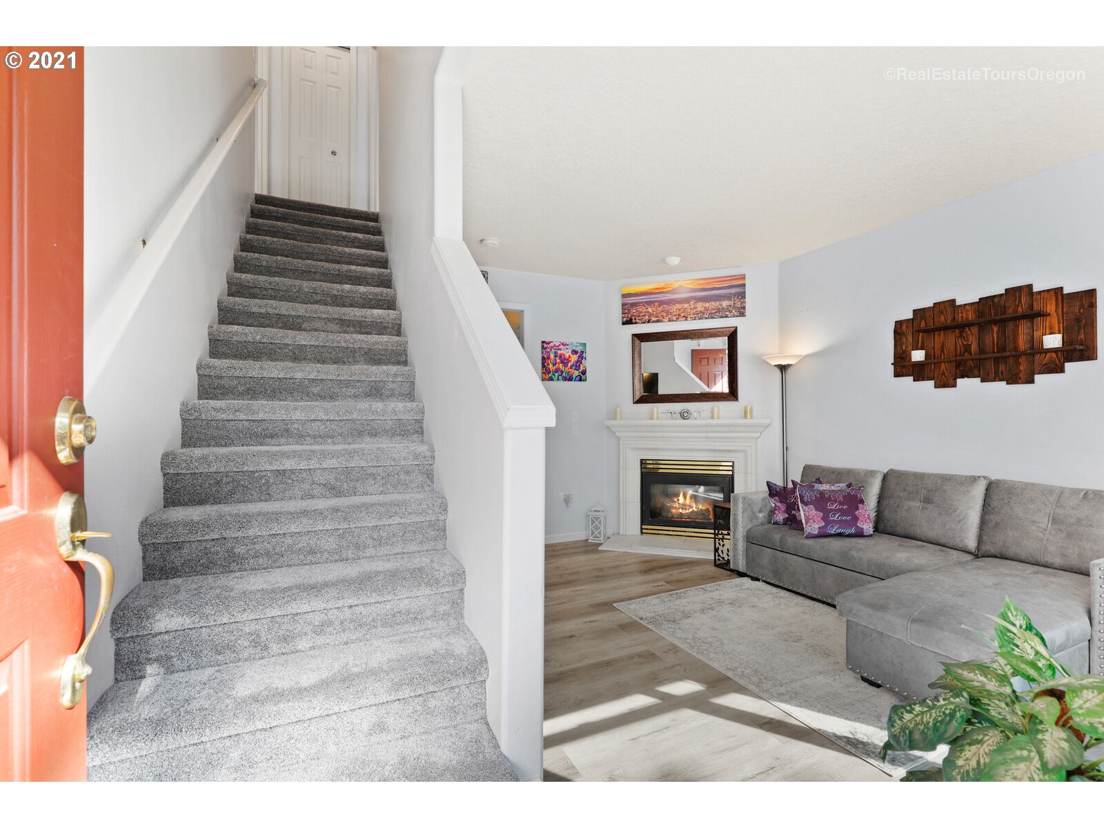 Photo #4: 21047001 Listing 