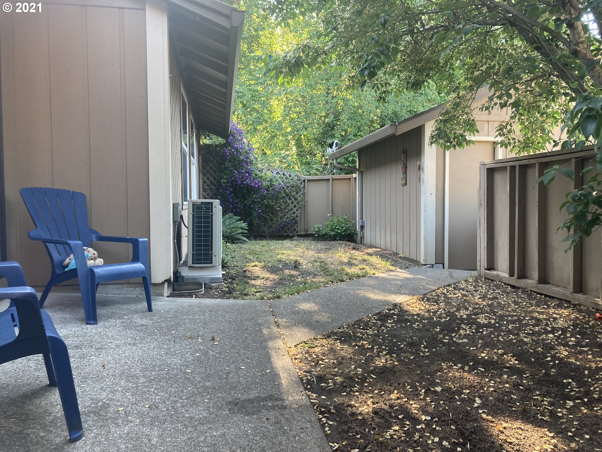 Photo #6: 21048143 Listing 