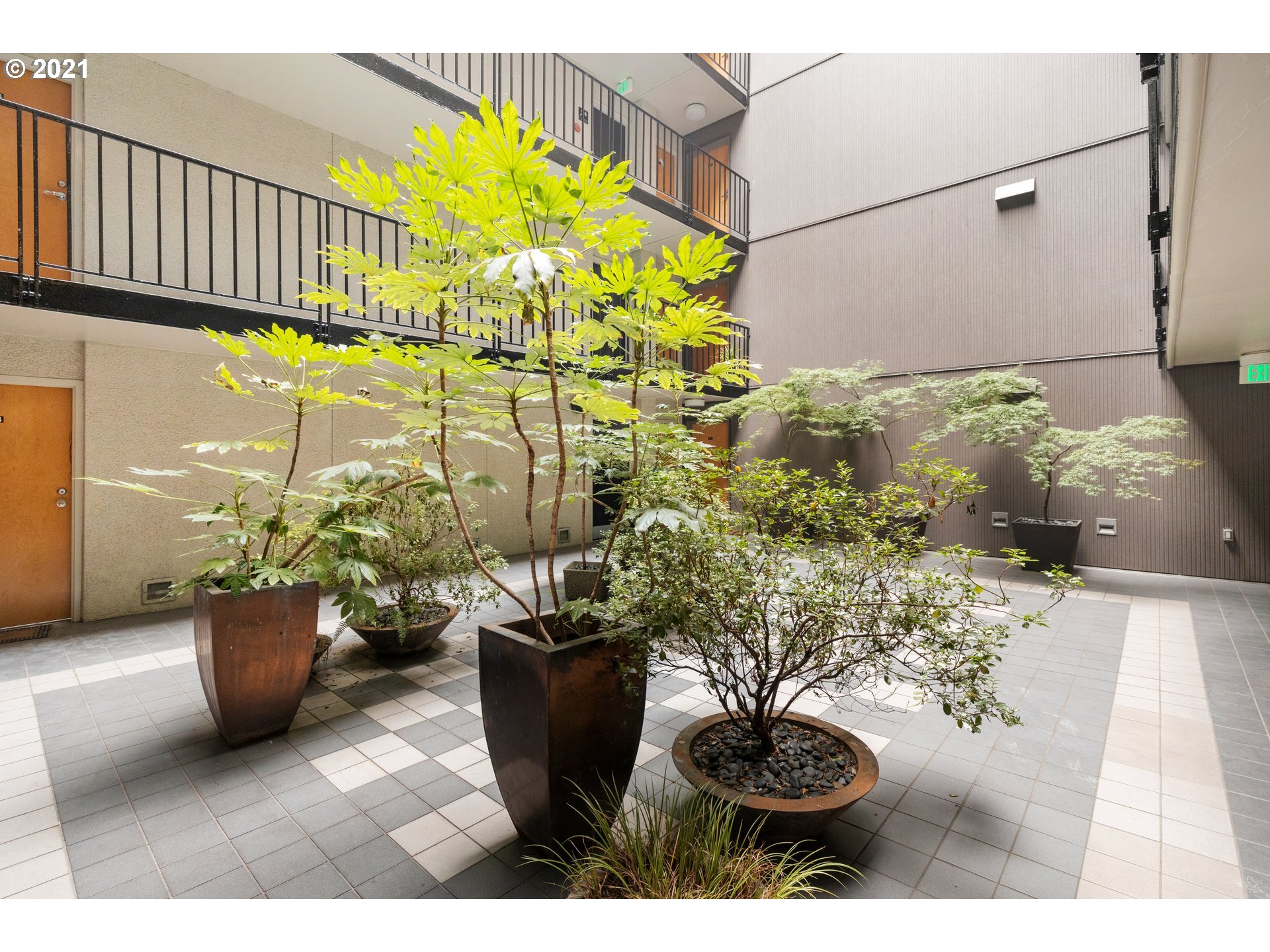 Photo #4: 21050882 Listing 