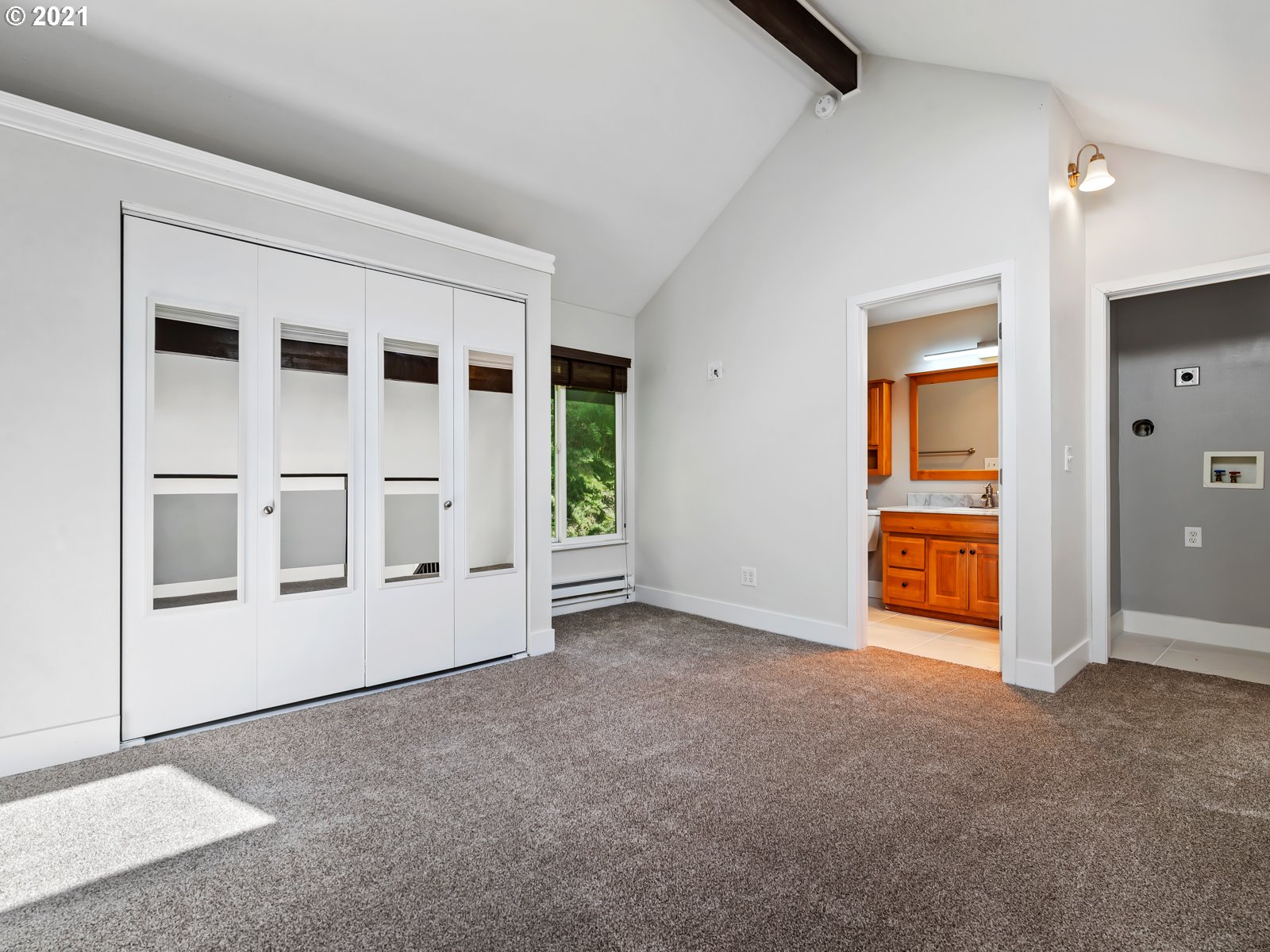 Photo #5: 21052647 Listing 