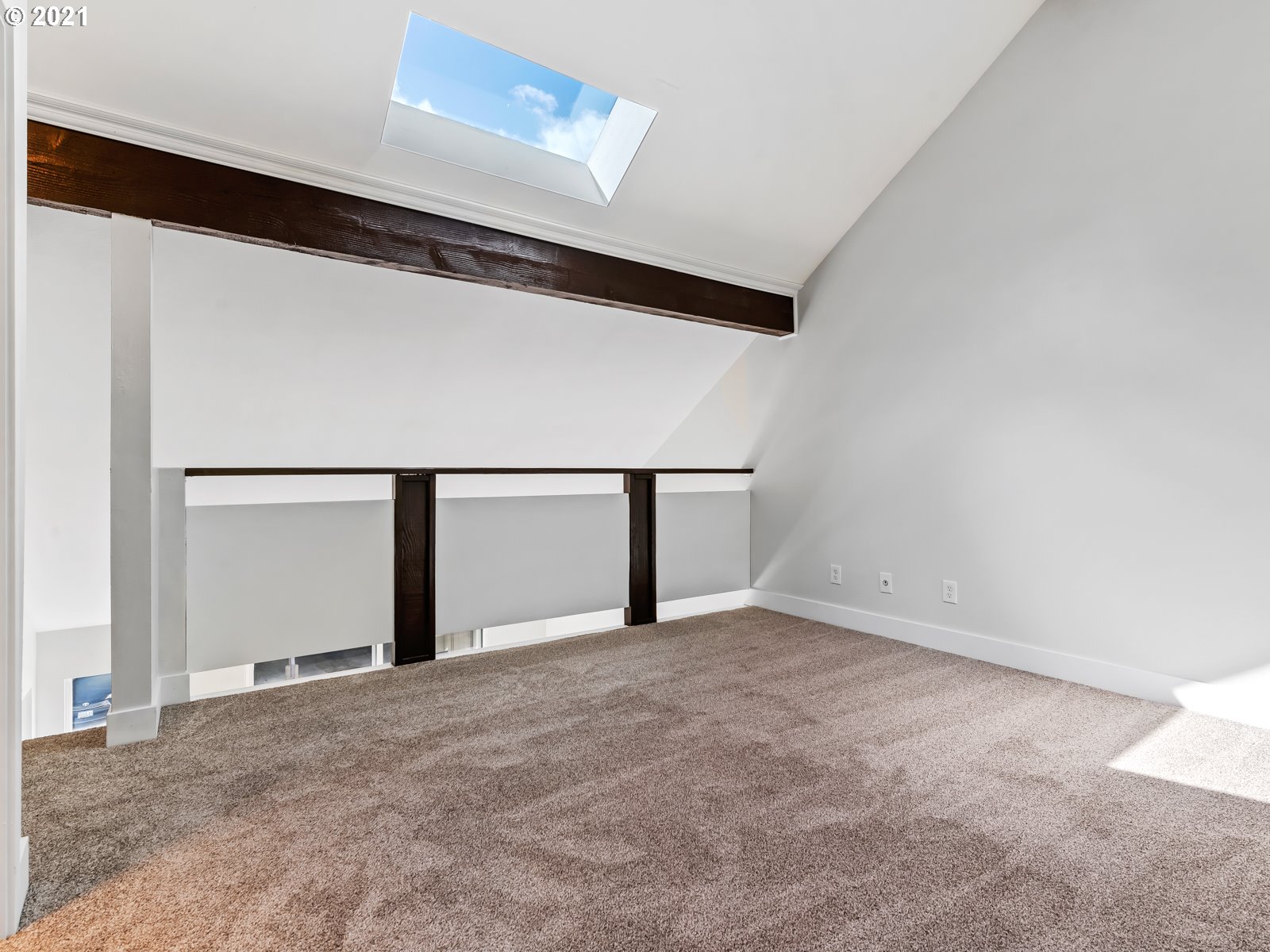 Photo #6: 21052647 Listing 