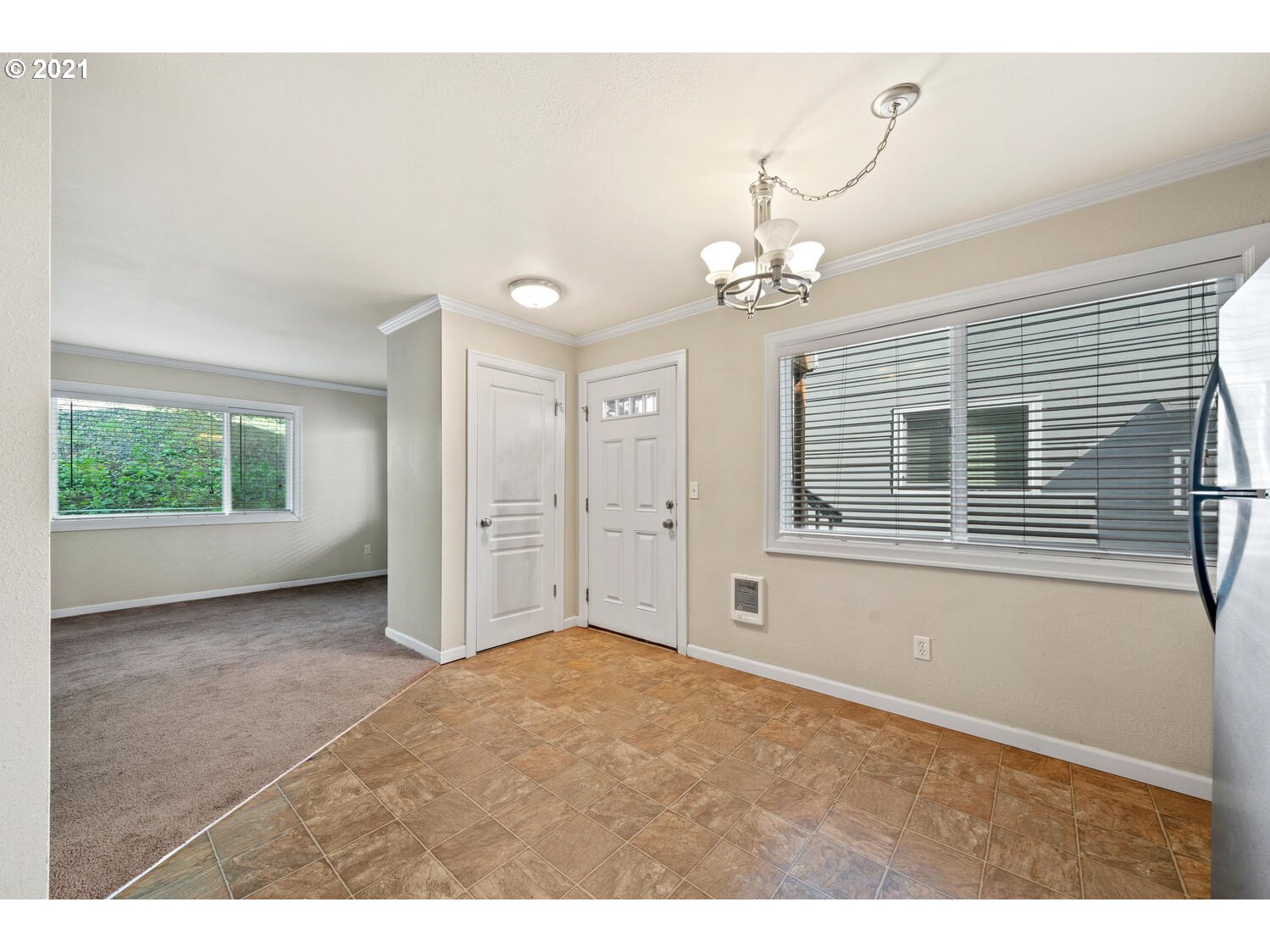 Photo #5: 21053654 Listing 
