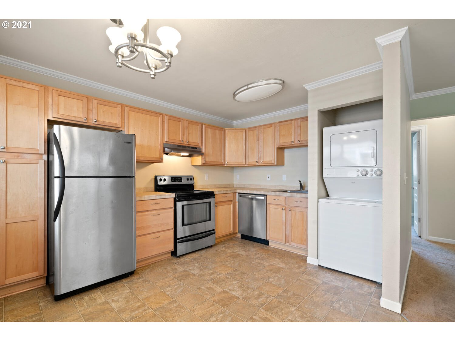 Photo #2: 21053654 Listing 