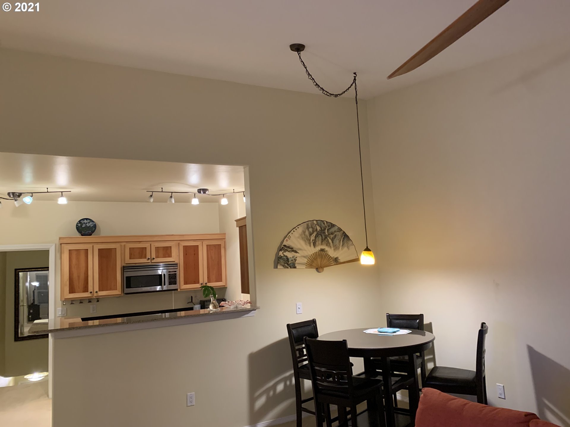 Photo #6: 21057695 Listing 