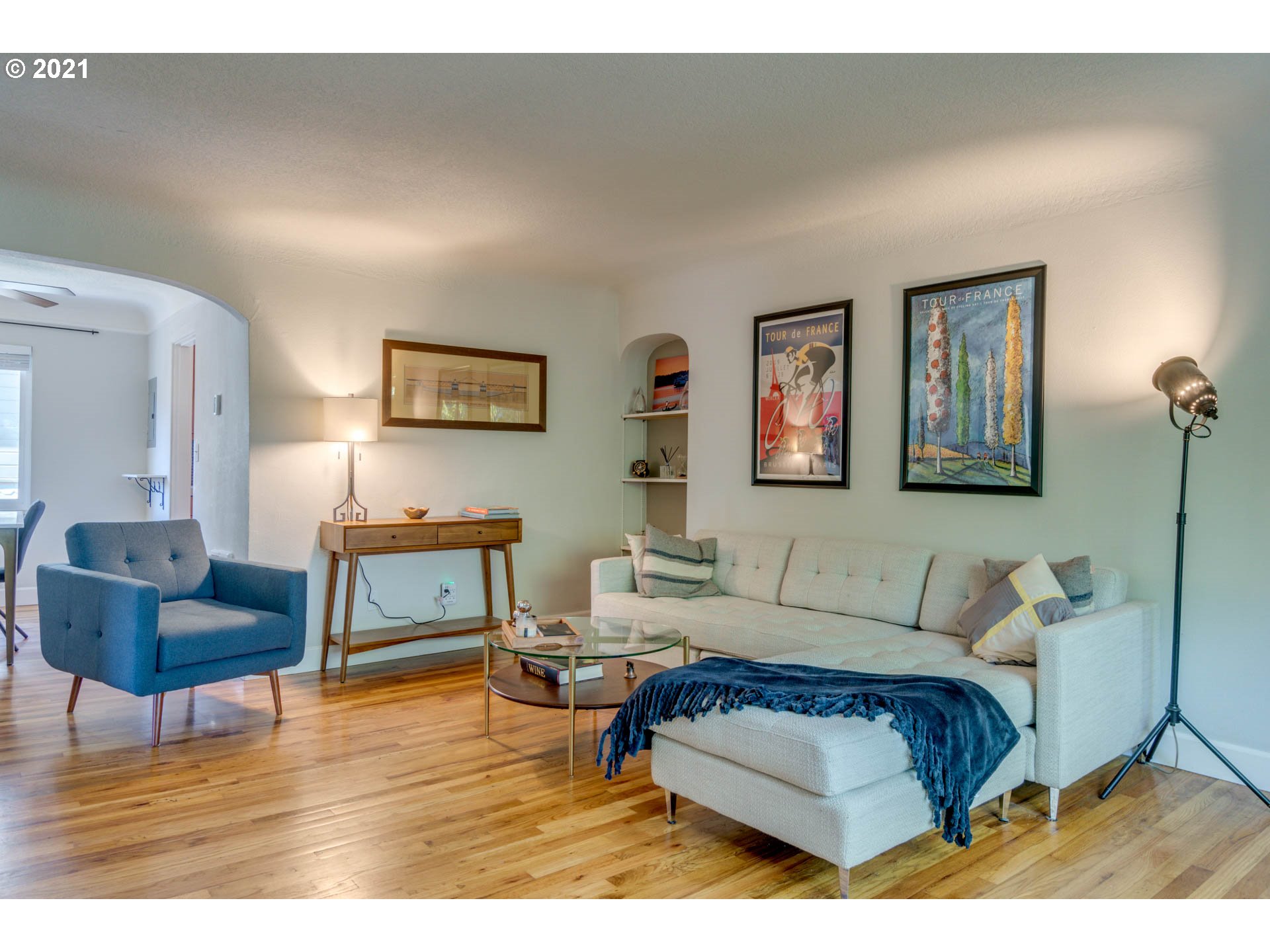 Photo #4: 21061780 Listing 