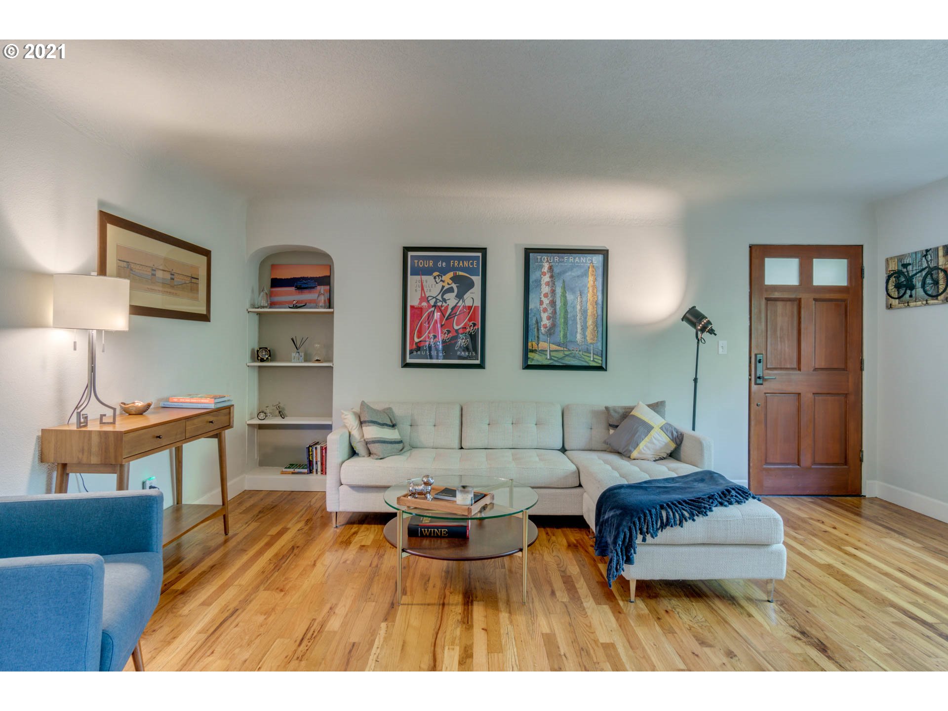 Photo #5: 21061780 Listing 