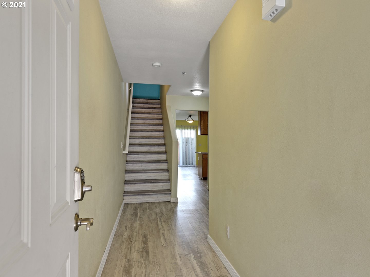 Photo #2: 21065700 Listing 
