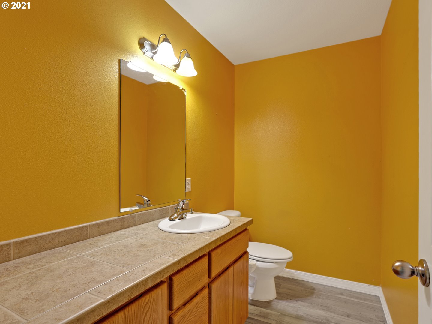 Photo #6: 21065700 Listing 
