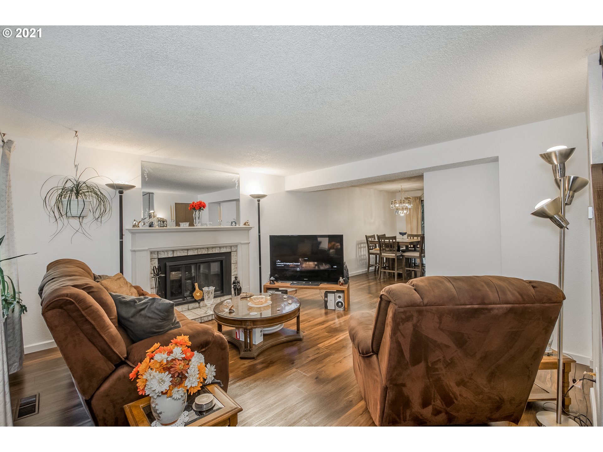 Photo #3: 21069970 Listing 