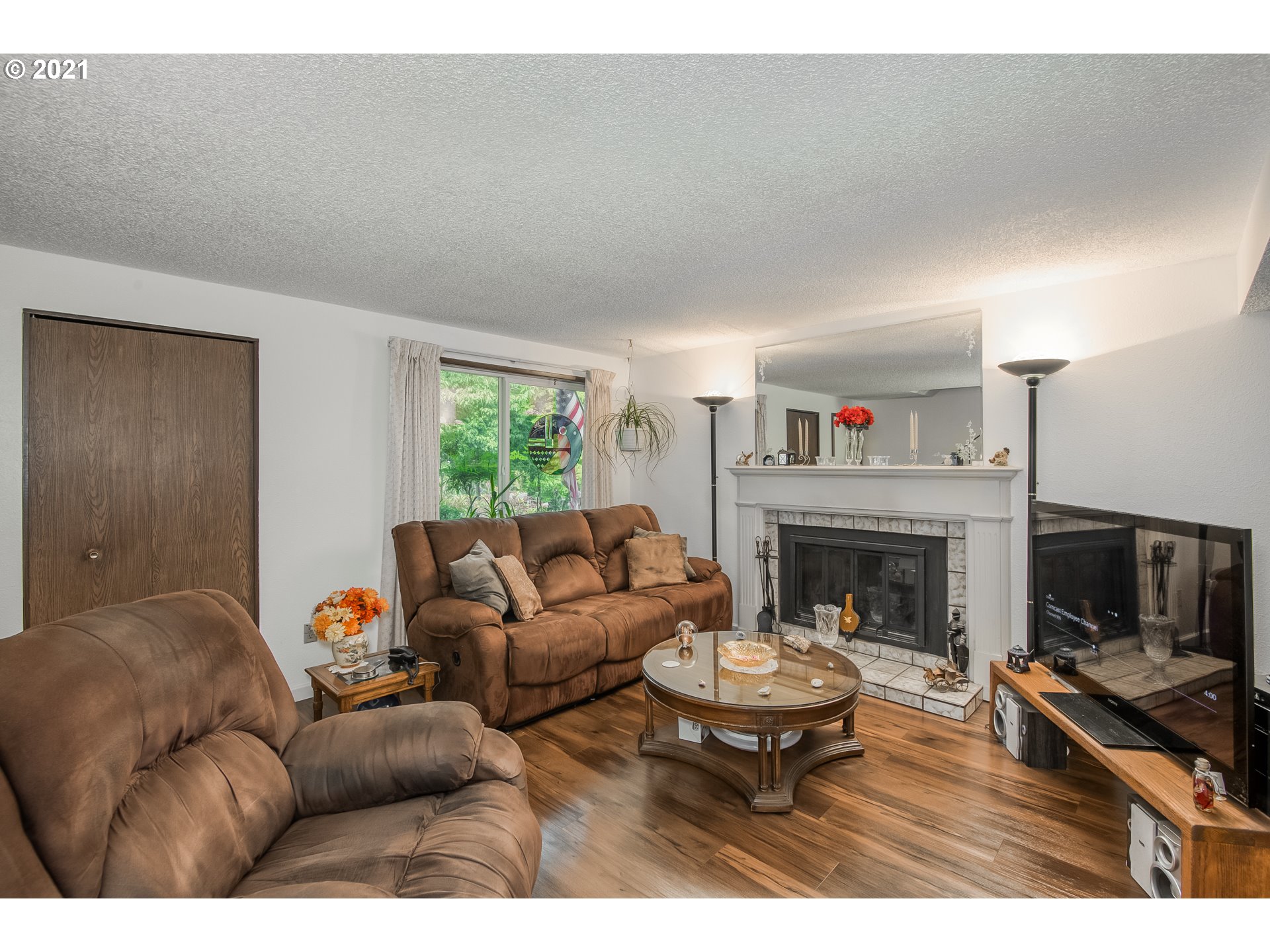 Photo #4: 21069970 Listing 