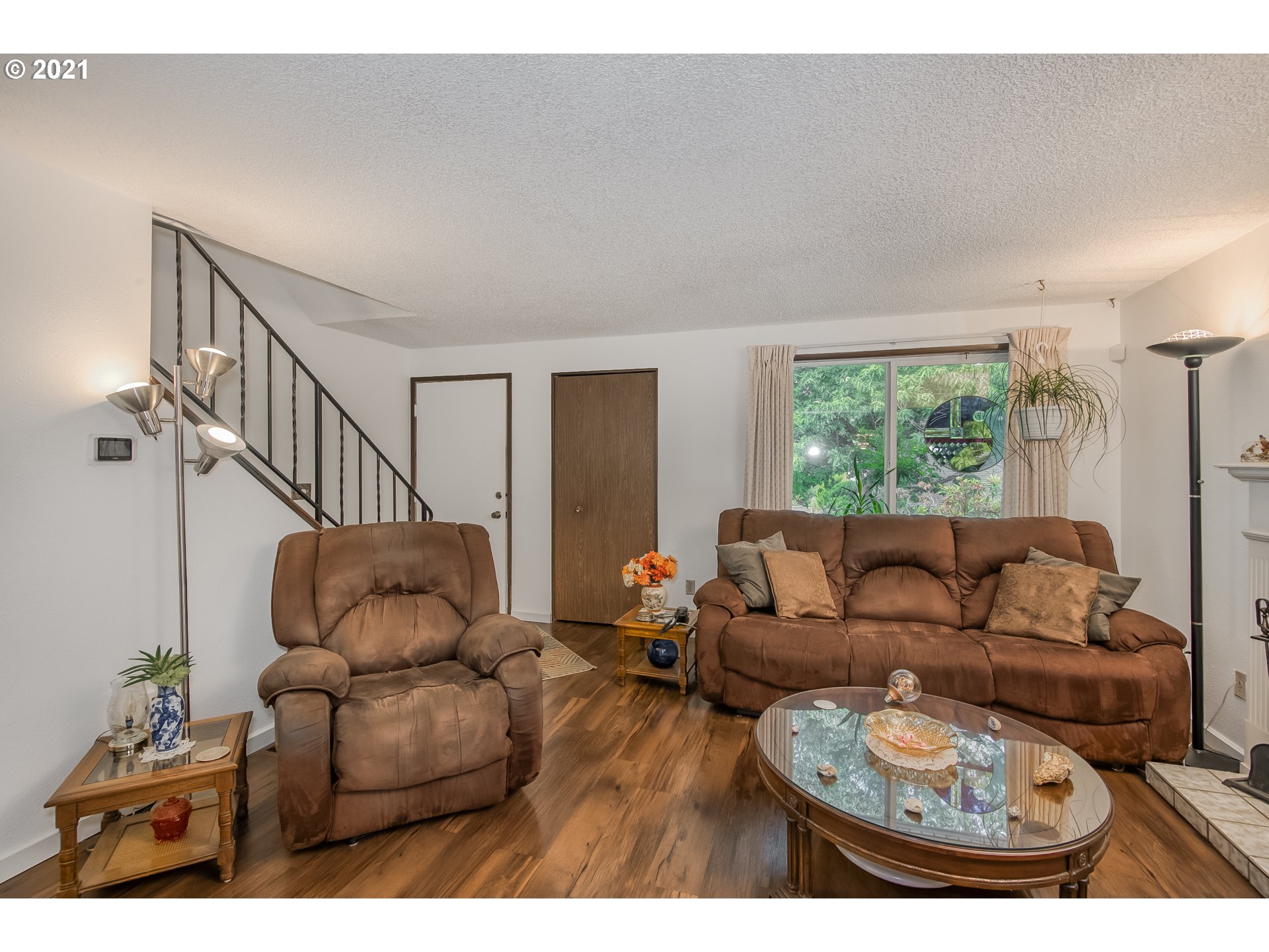 Photo #5: 21069970 Listing 