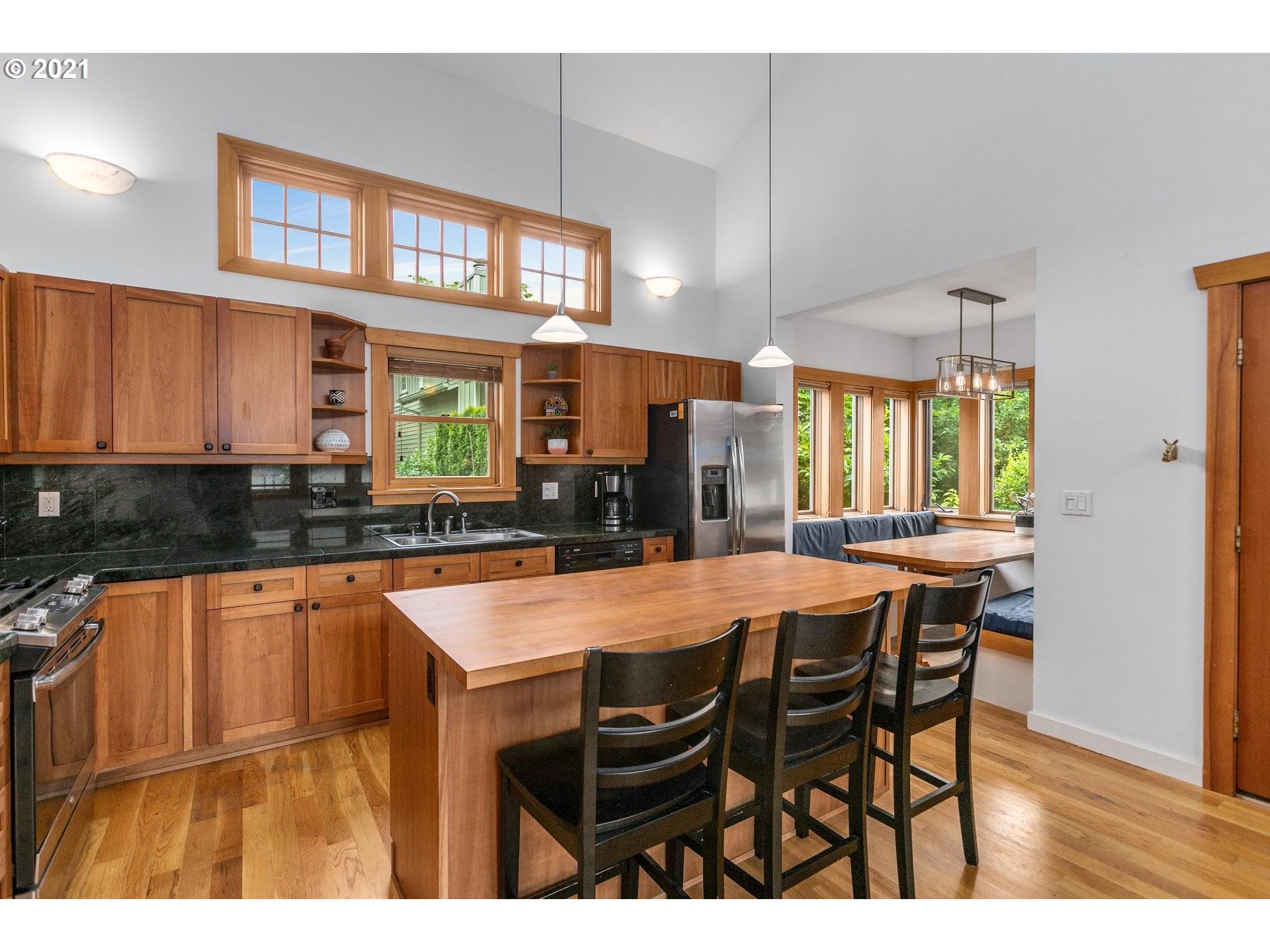 Photo #6: 21074257 Listing 