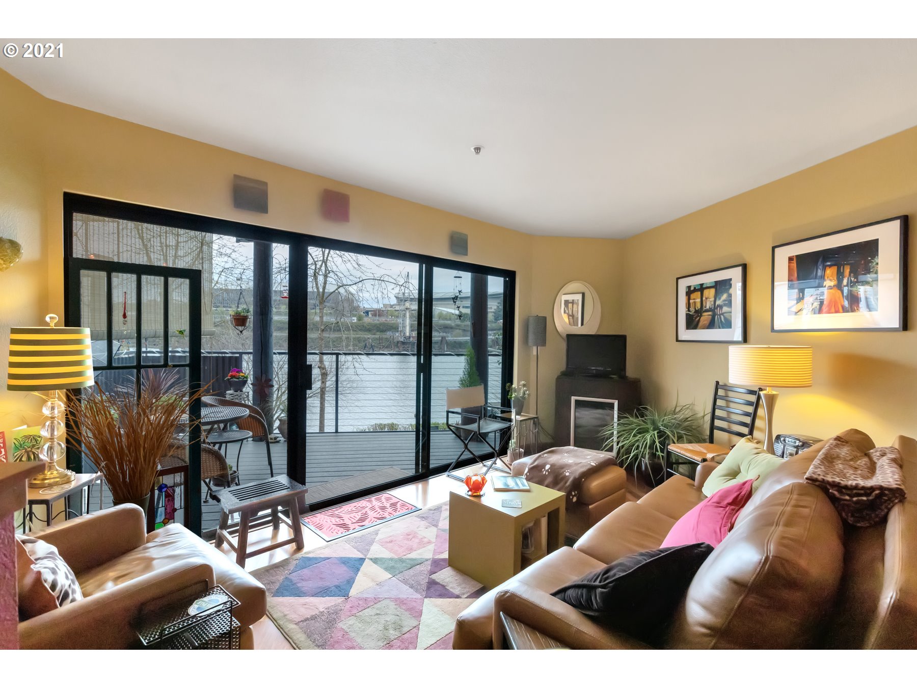 Photo #2: 21074613 Listing 