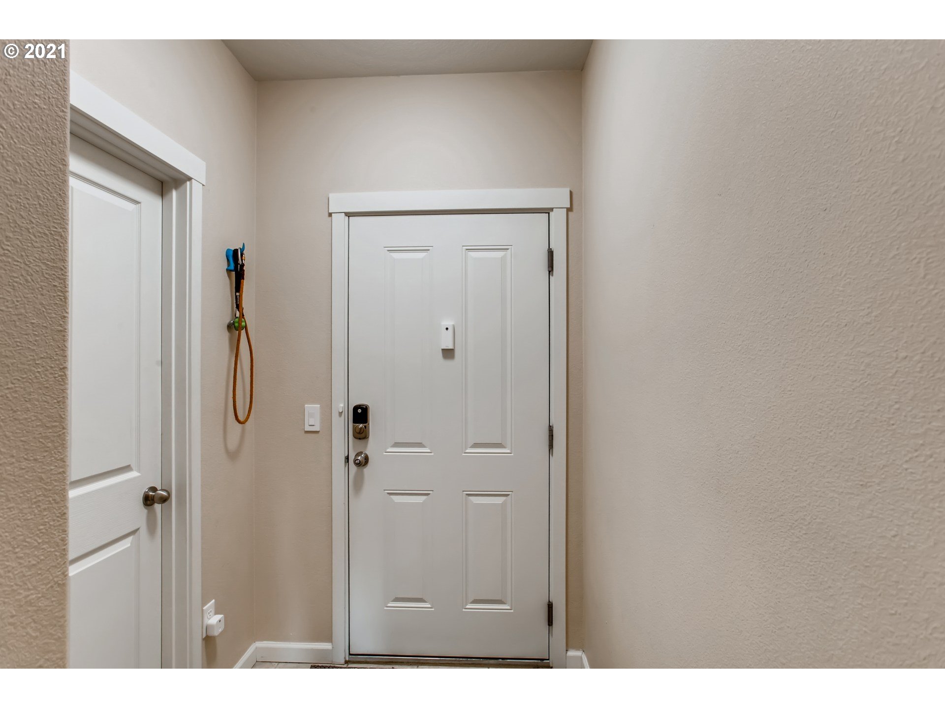 Photo #2: 21076780 Listing 